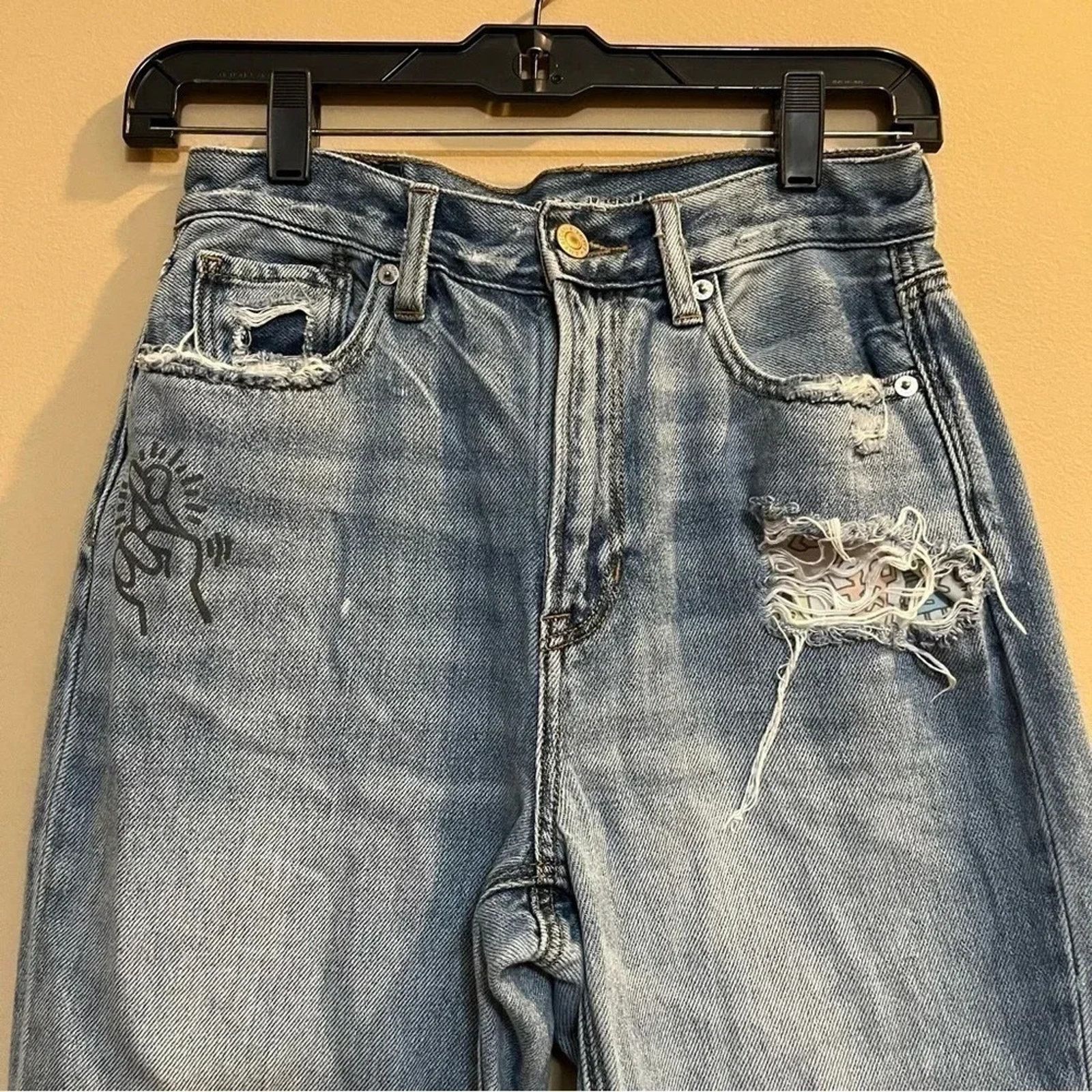 American Eagle Outfitters American Eagle X Keith Haring RARE Distressed Ripped Jeans Size 25" / US 0 / IT 36 - 5 Thumbnail