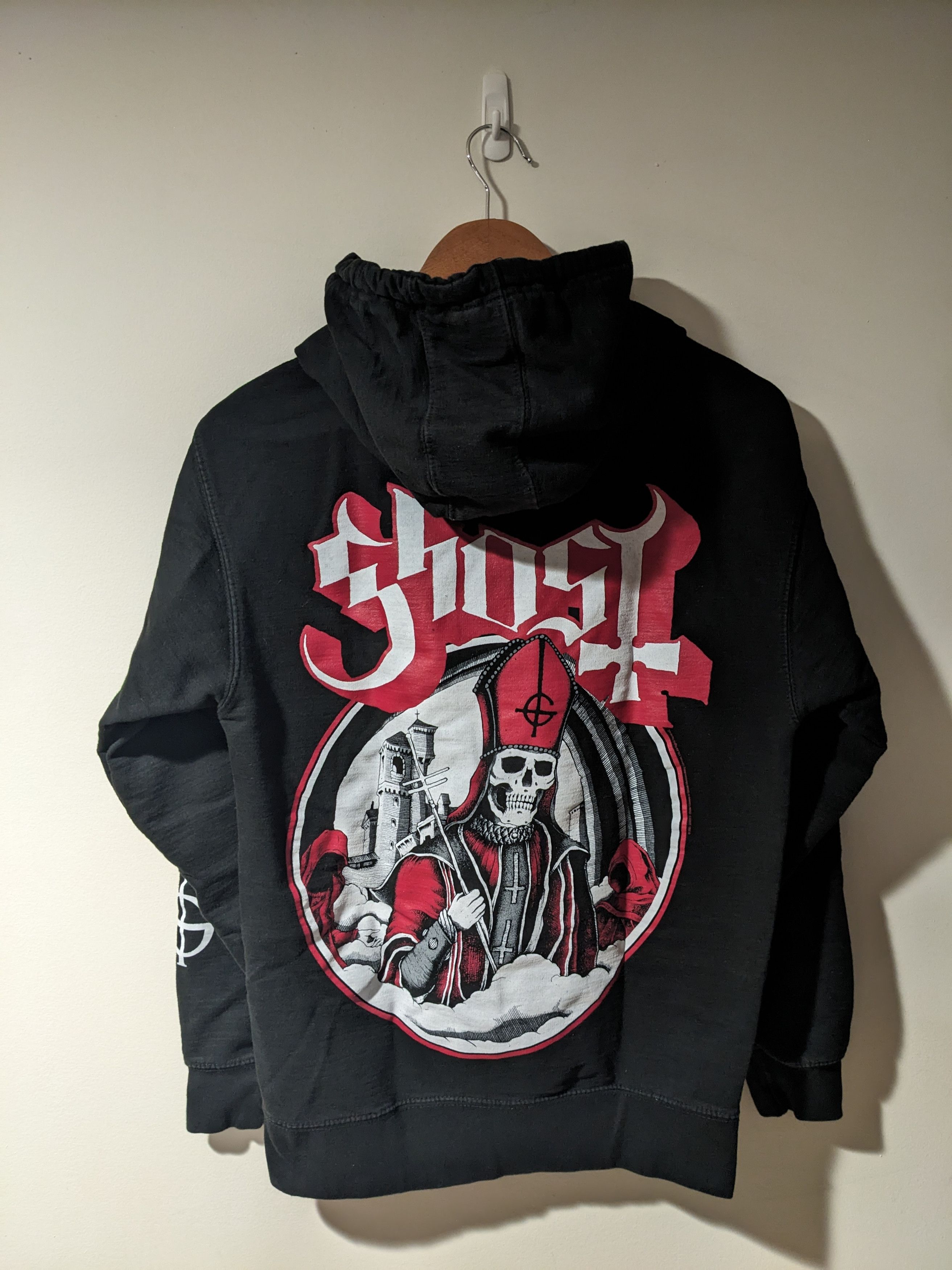 Band Tees × Hot Topic Ghost Papa Emeritus IV Black Red Glow Small Hoodie Size US S / EU 44-46 / 1 - 1 Thumbnail