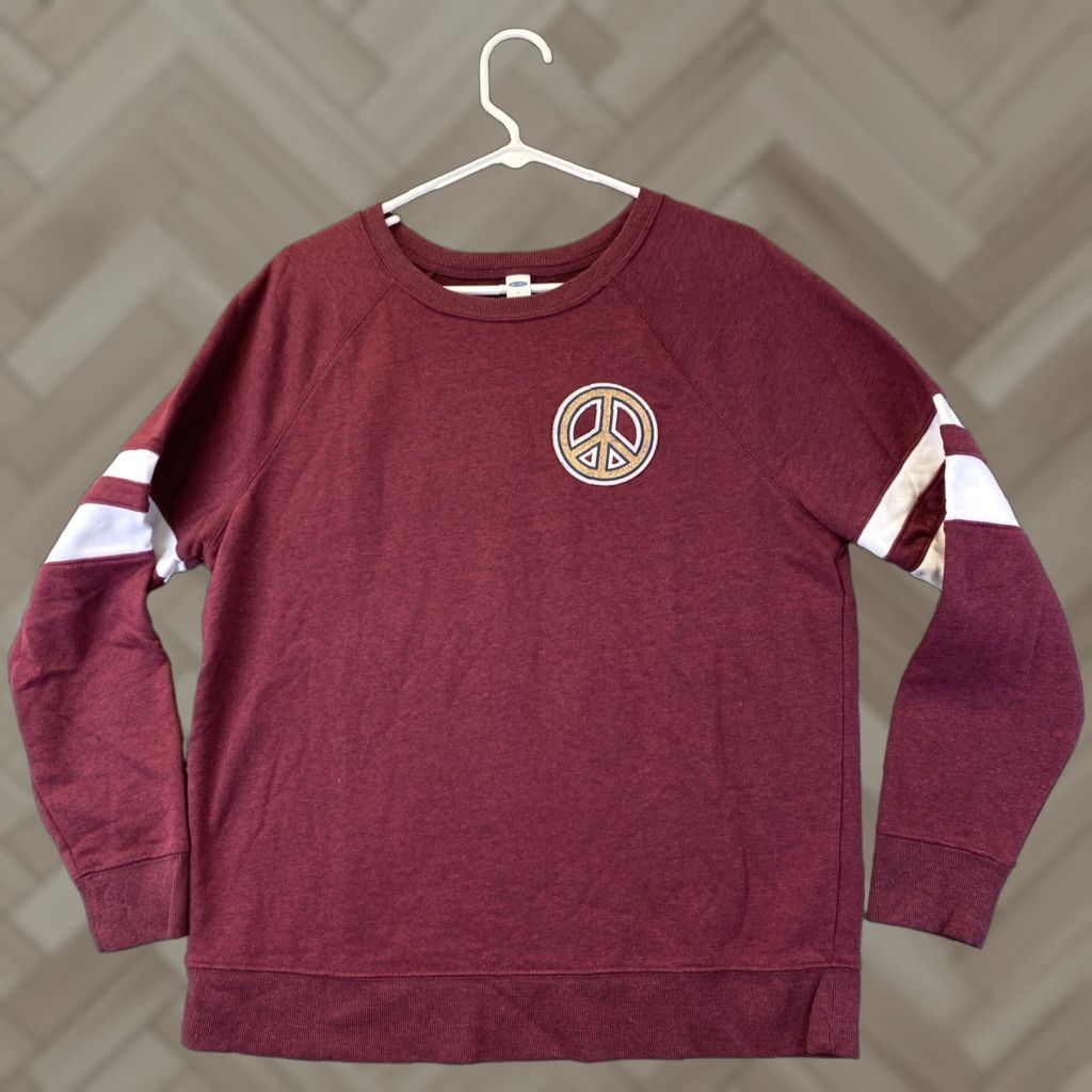 Old Navy Old Navy Sweatshirt / Athletic Women’s Shirt (Womens) Size L Burgundy Red Fleece Crew Neck Pullover, Regular Fit Size L / US 10 / IT 46 - 1 Thumbnail