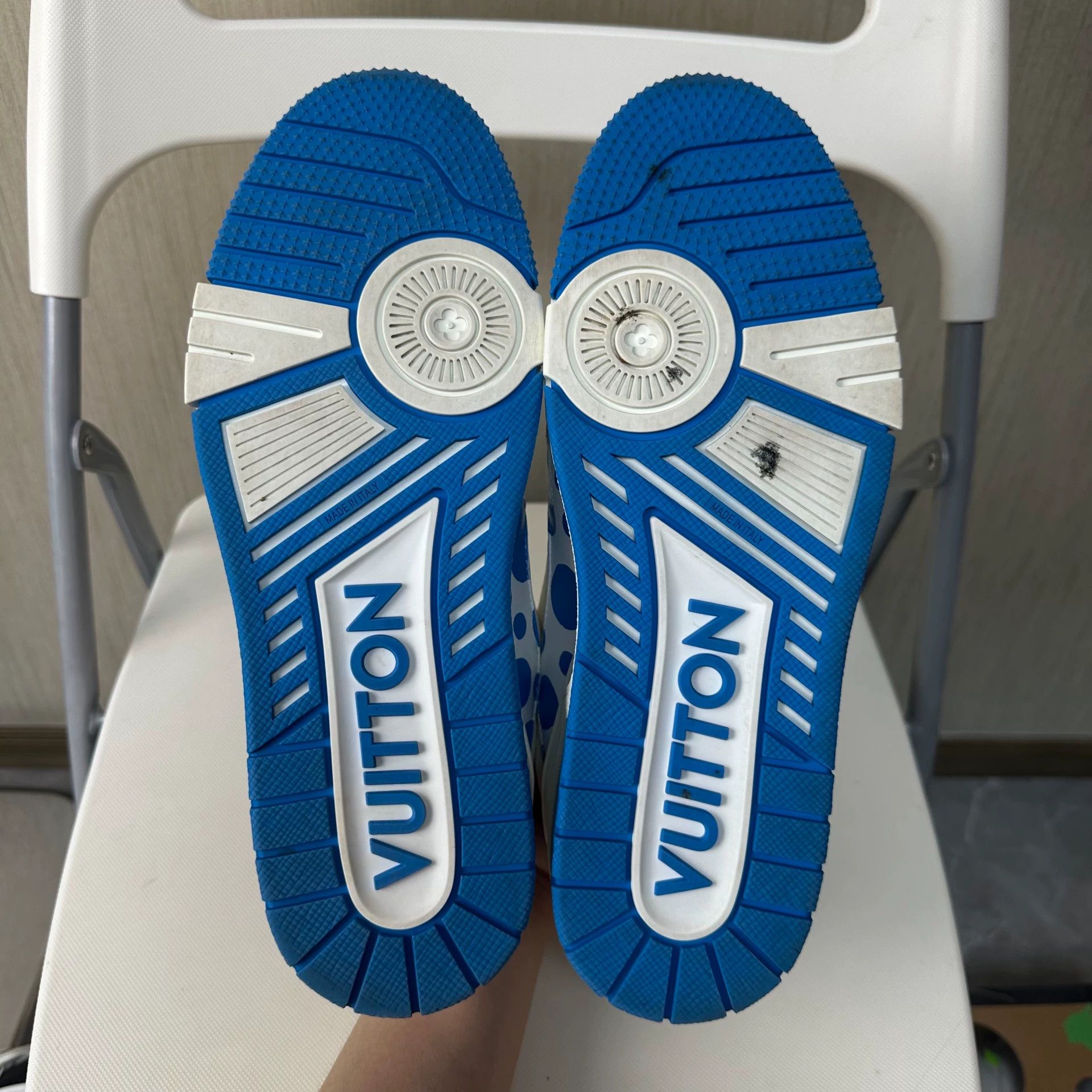 Louis Vuitton LV x Y. Kusama Low-Top Lace-Up Trainer White/Blue Size US 8.5 / EU 41-42 - 5 Thumbnail