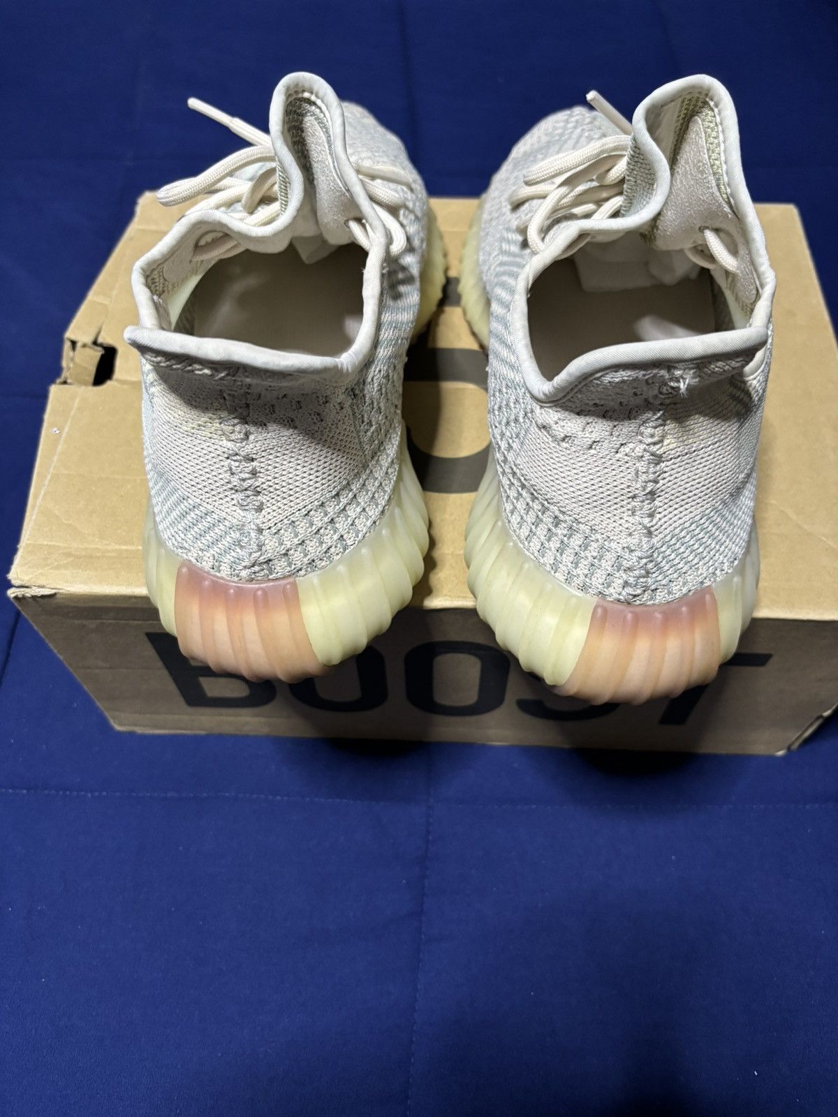 Adidas Adidas Yeezy Boost 350 Citrin Non-Reflective 2019 Size 10.5 Size US 10.5 / EU 43-44 - 4 Thumbnail