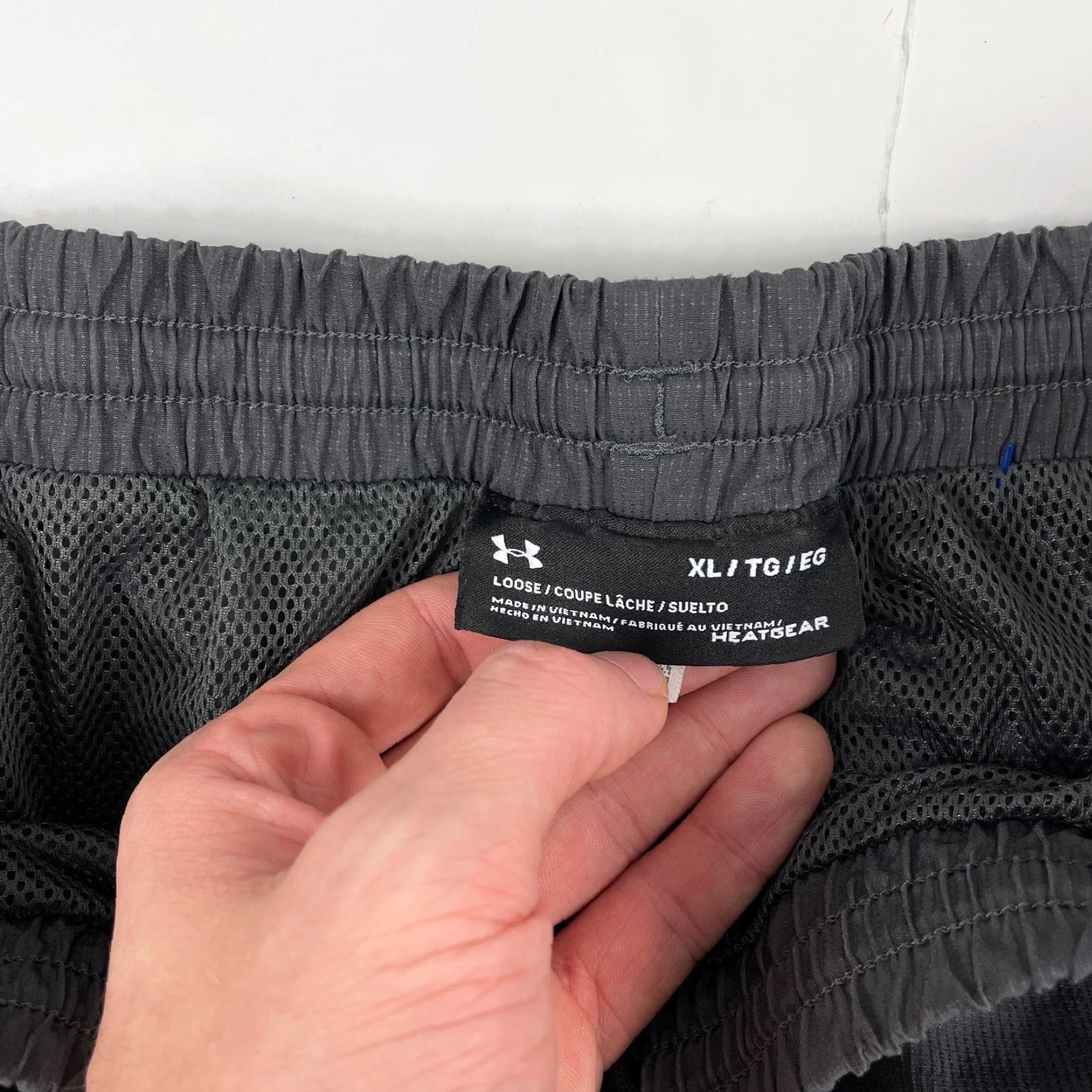 Under Armour Under Armour Track Pants Mens XL Gray HeatGear Relaxed Straight Baggy Workout Size US 33 - 6 Thumbnail