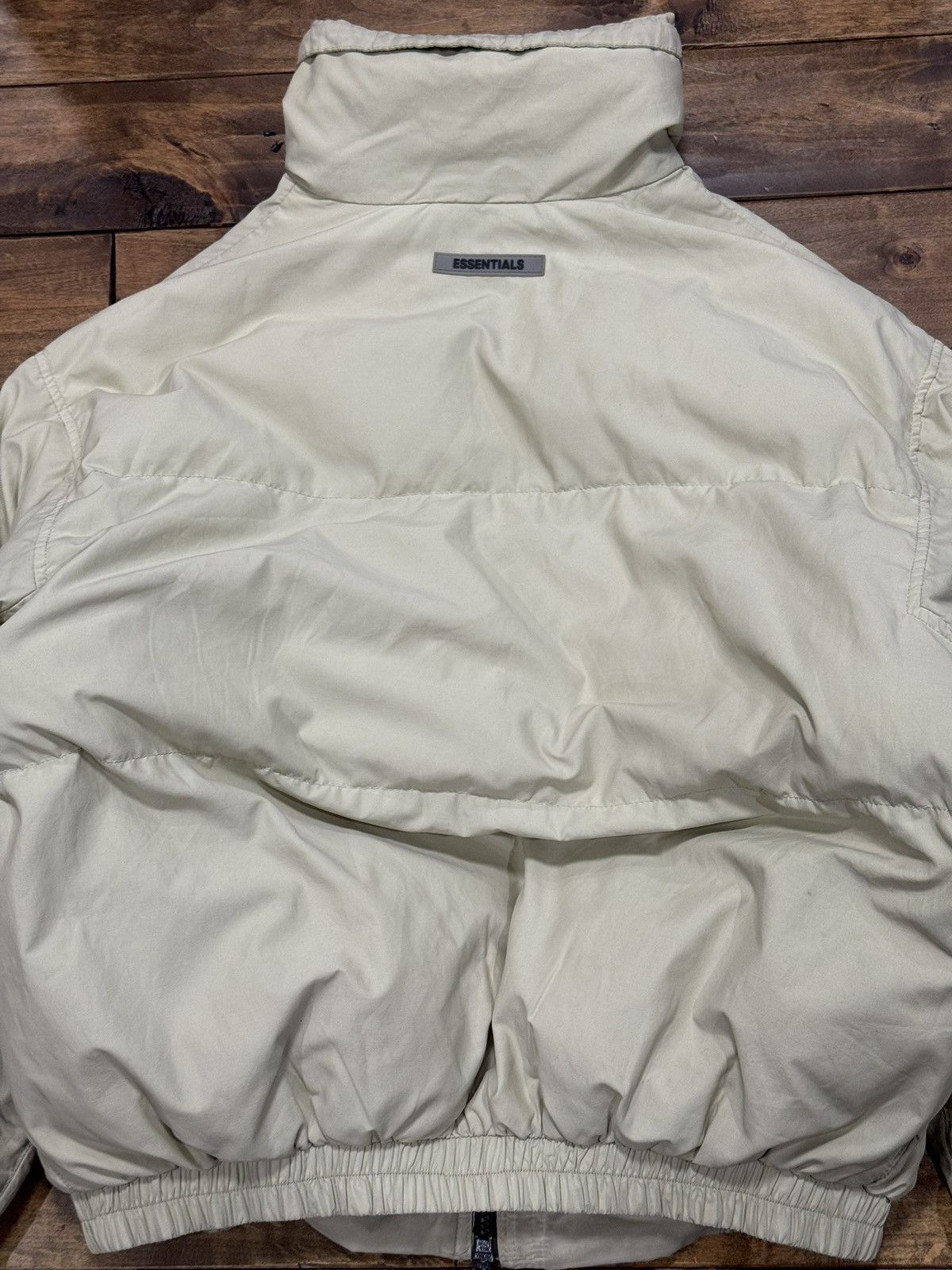 Essentials Fear of God Essentials Puffer Jacket – Light Stone Size US M / EU 48-50 / 2 - 4 Thumbnail