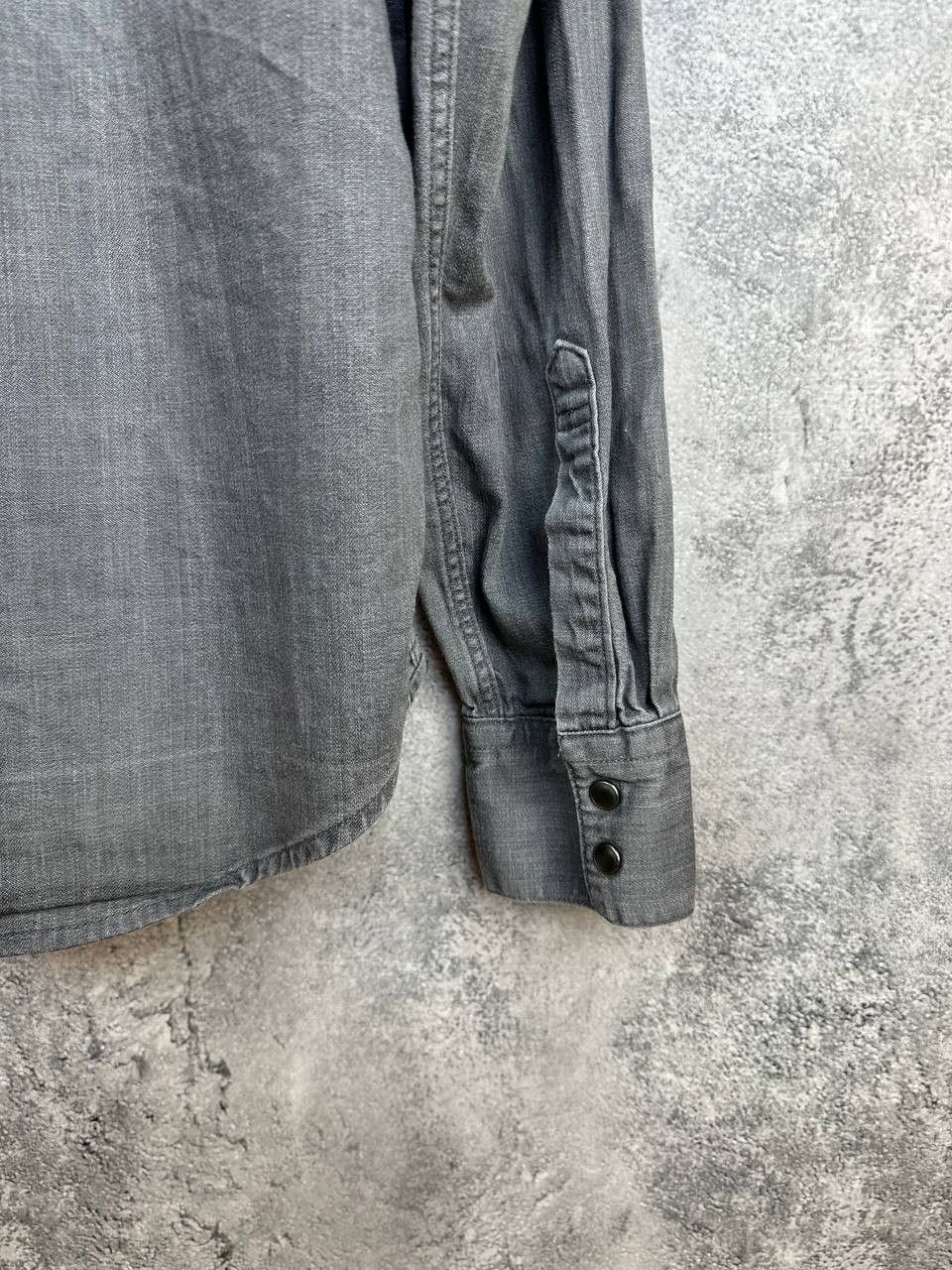 Levi's Vintage Clothing Levi’s Western Denim Pearl Snap Shirt Vintage Y2K Washed Size US S / EU 44-46 / 1 - 9 Thumbnail