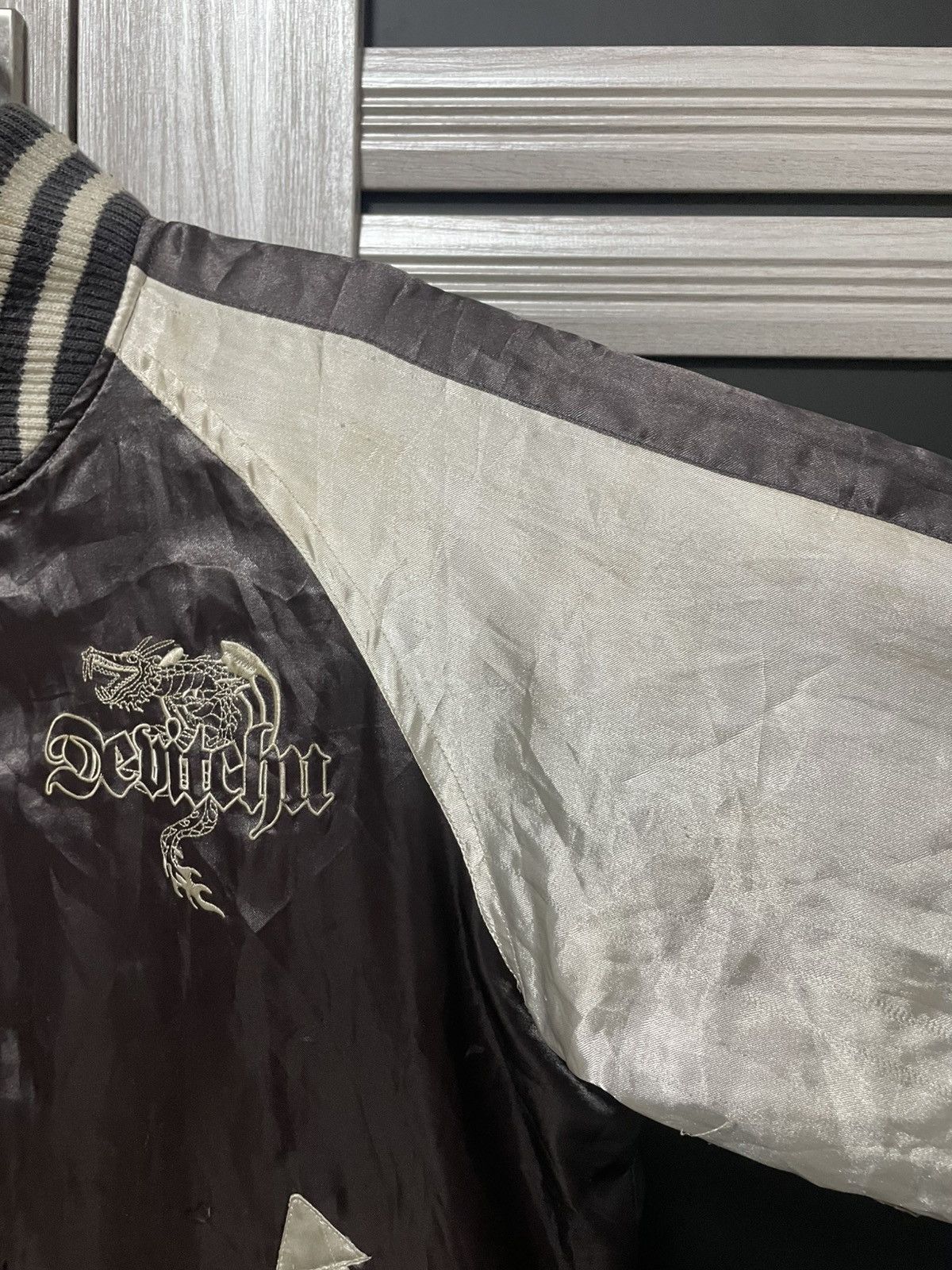 Japanese Brand × Vintage Vintage Devitchu Los Angeles Embroidered Dragon Jacket Y2K Size US M / EU 48-50 / 2 - 6 Thumbnail