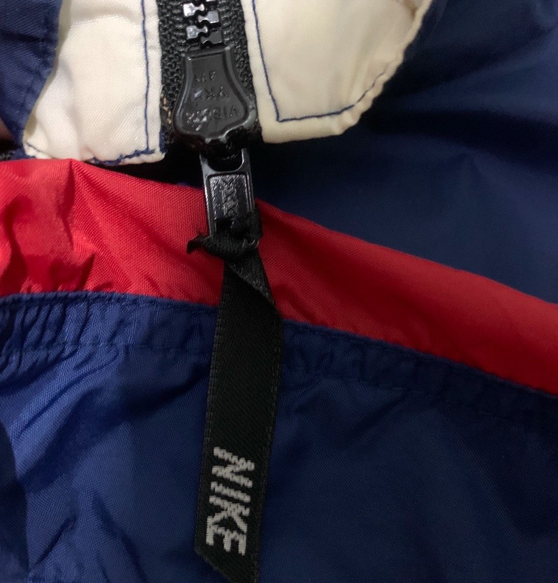 Nike VINTAGE 90s NIKE ZIPPER WINDBREAKER BIG LOGO Size US L / EU 52-54 / 3 - 13 Thumbnail