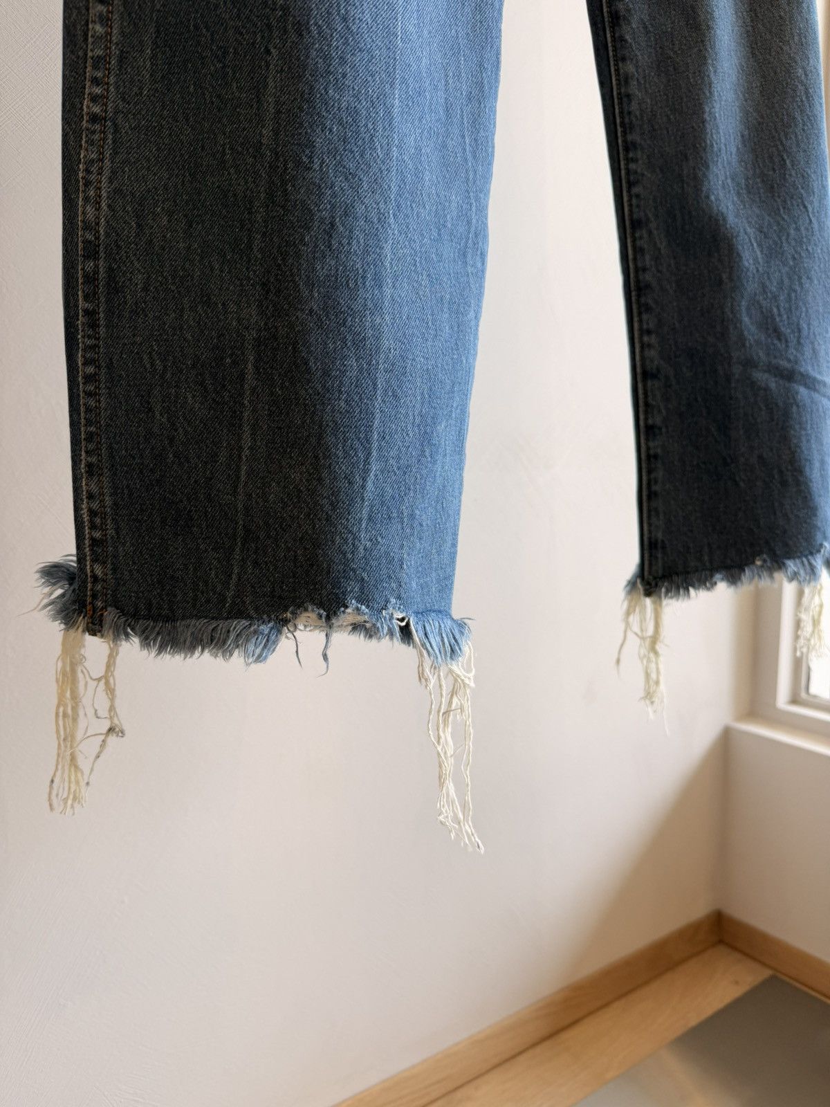 KHAITE NWT Khaite Kerrie Jeans Denim Straight Leg Raw Hem Size 30 Size 30" / US 8 / IT 44 - 4 Thumbnail