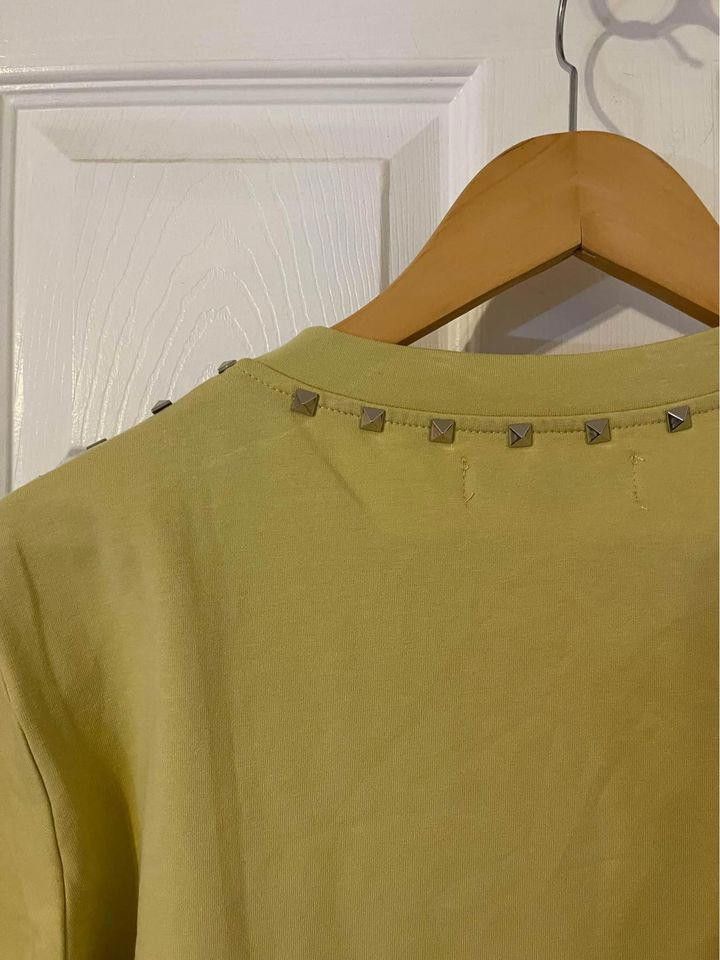 Designer Bailey Studded Mustard Tshirt Size L Size L / US 10 / IT 46 - 5 Thumbnail