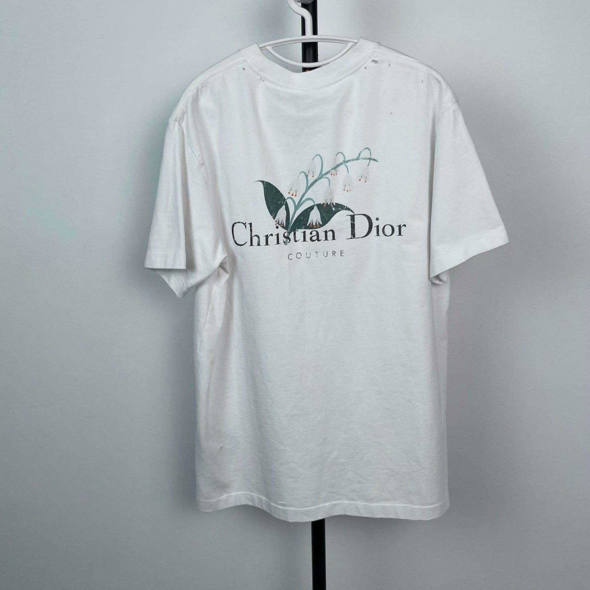 Dior Dior White T-Shirt M Women Size M / US 6-8 / IT 42-44 - 1 Thumbnail