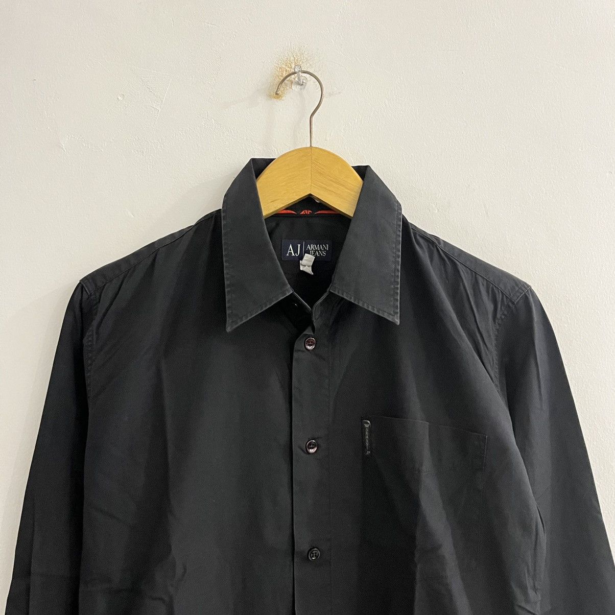 Armani Armani - Formal Slim Fit Black Button Up Size US S / EU 44-46 / 1 - 2 Thumbnail