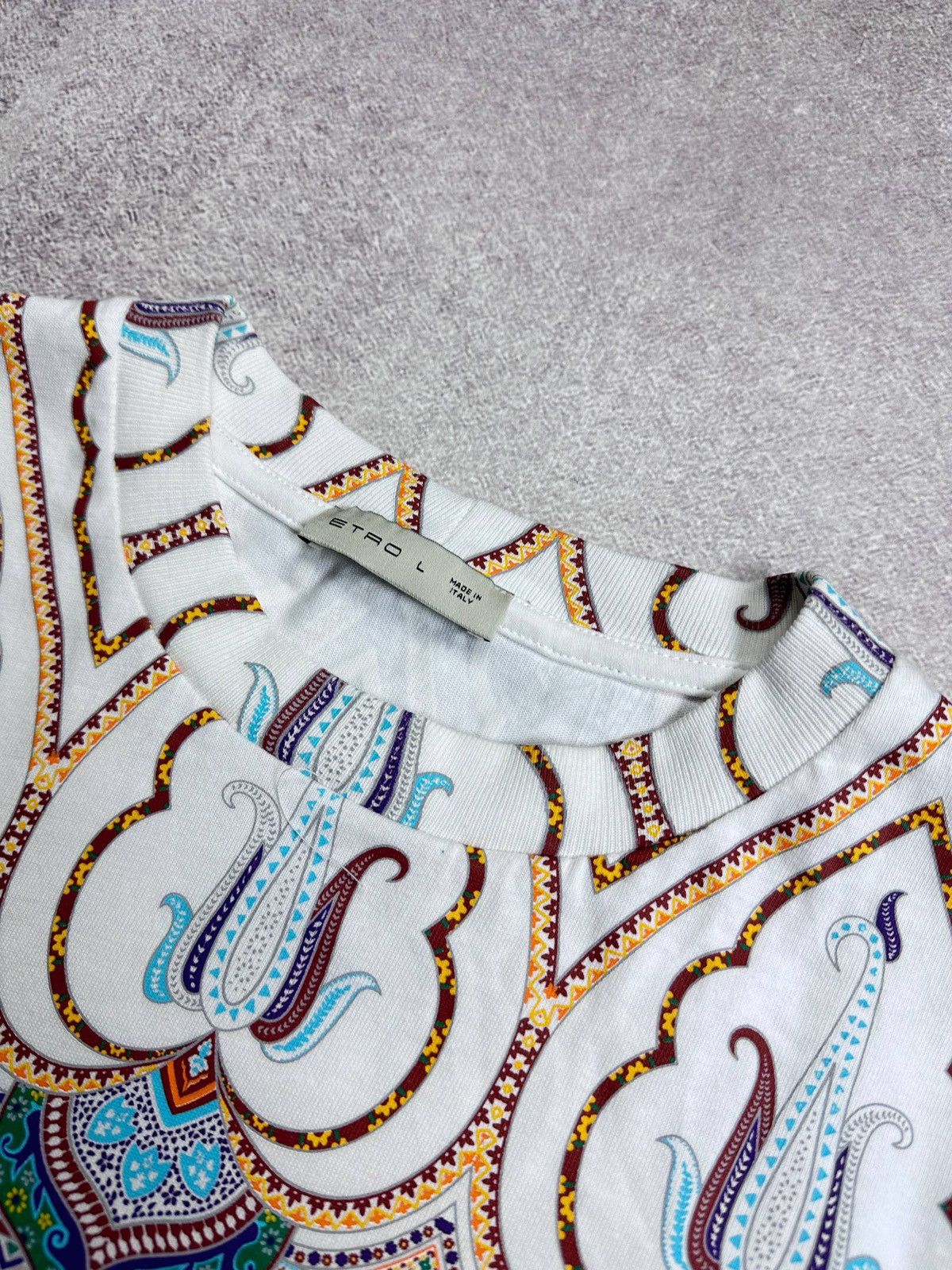 Etro Vintage Etro All over Geometrical T-shirt L Size US L / EU 52-54 / 3 - 3 Thumbnail