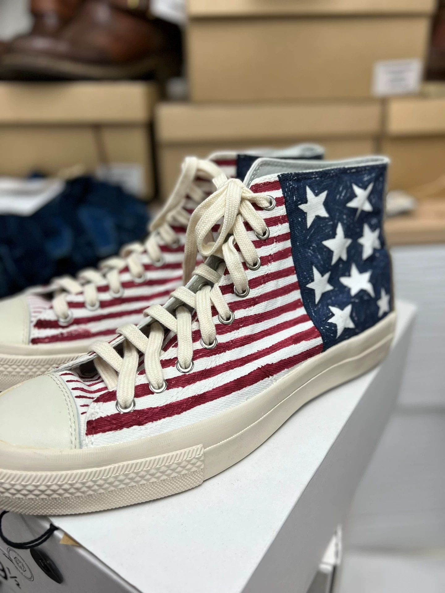 Visvim Visvim Skagway Hi Stars Men's White M9.5 Size US 9.5 / EU 42-43 - 2 Thumbnail