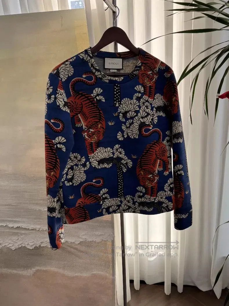 Gucci Gucci Long Sleeve Sweatshirt with Tigers. Size US XXS / EU 40 - 1 Thumbnail