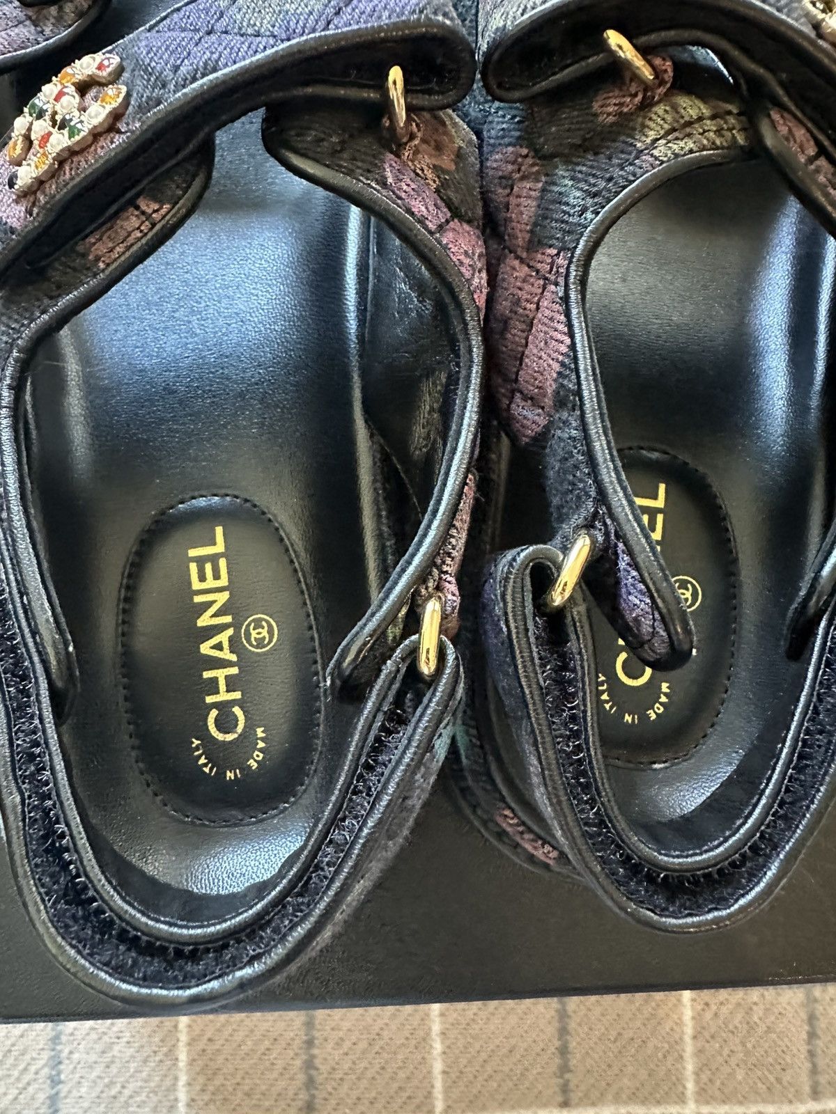 Chanel Chanel 21A black denim printed Dad sandals size 37.5 Size US 7.5 / IT 37.5 - 8 Thumbnail