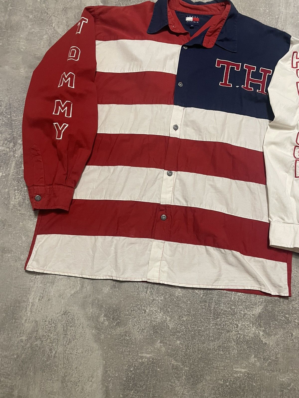 Other Vintage Tommy Hilfiger USA Flag Button Up Shirt Size US XL / EU 56 / 4 - 3 Thumbnail