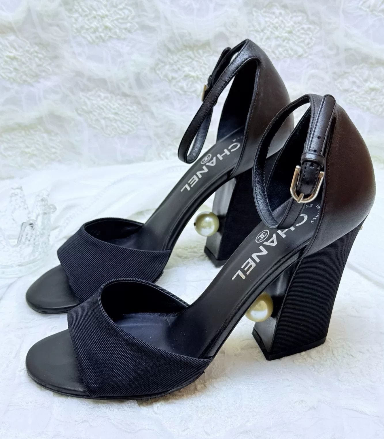 Chanel Chanel Sandals us_7 Women Size US 7 / IT 37 - 1 Thumbnail