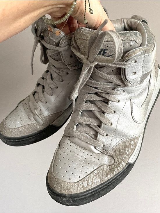 Nike Nike Air Royalty Gray Leopard High Top Sneakers - 6 Size US 6 / IT 36 - 4 Thumbnail