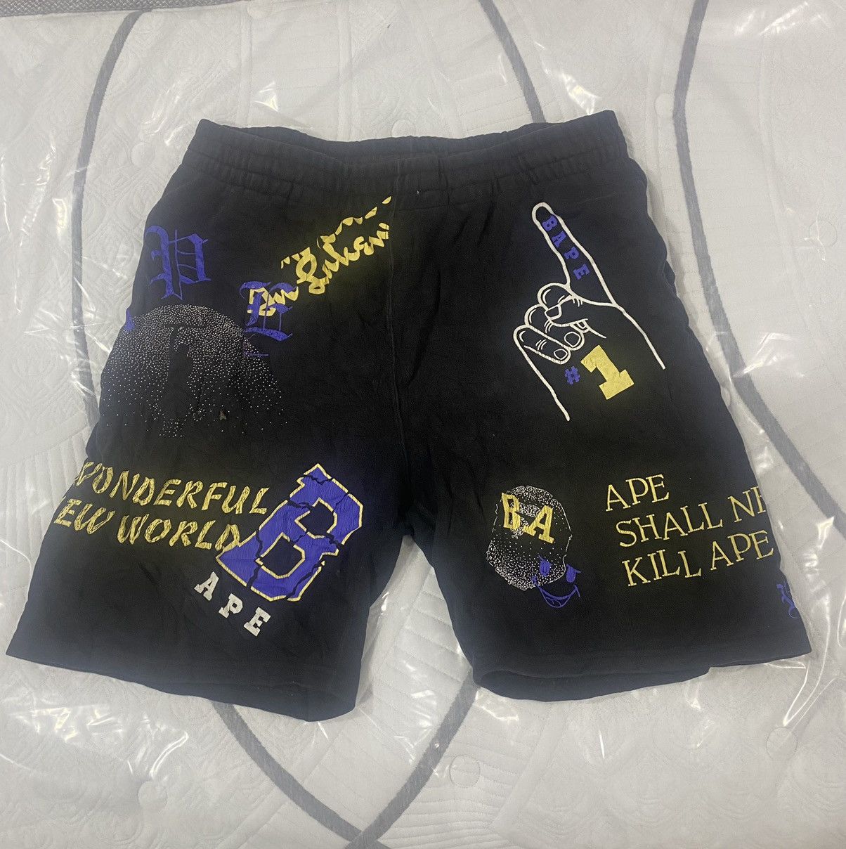 Bape BAPE MULTI PRINT SWEAT SHORTS Size US 36 / EU 52 - 1 Thumbnail