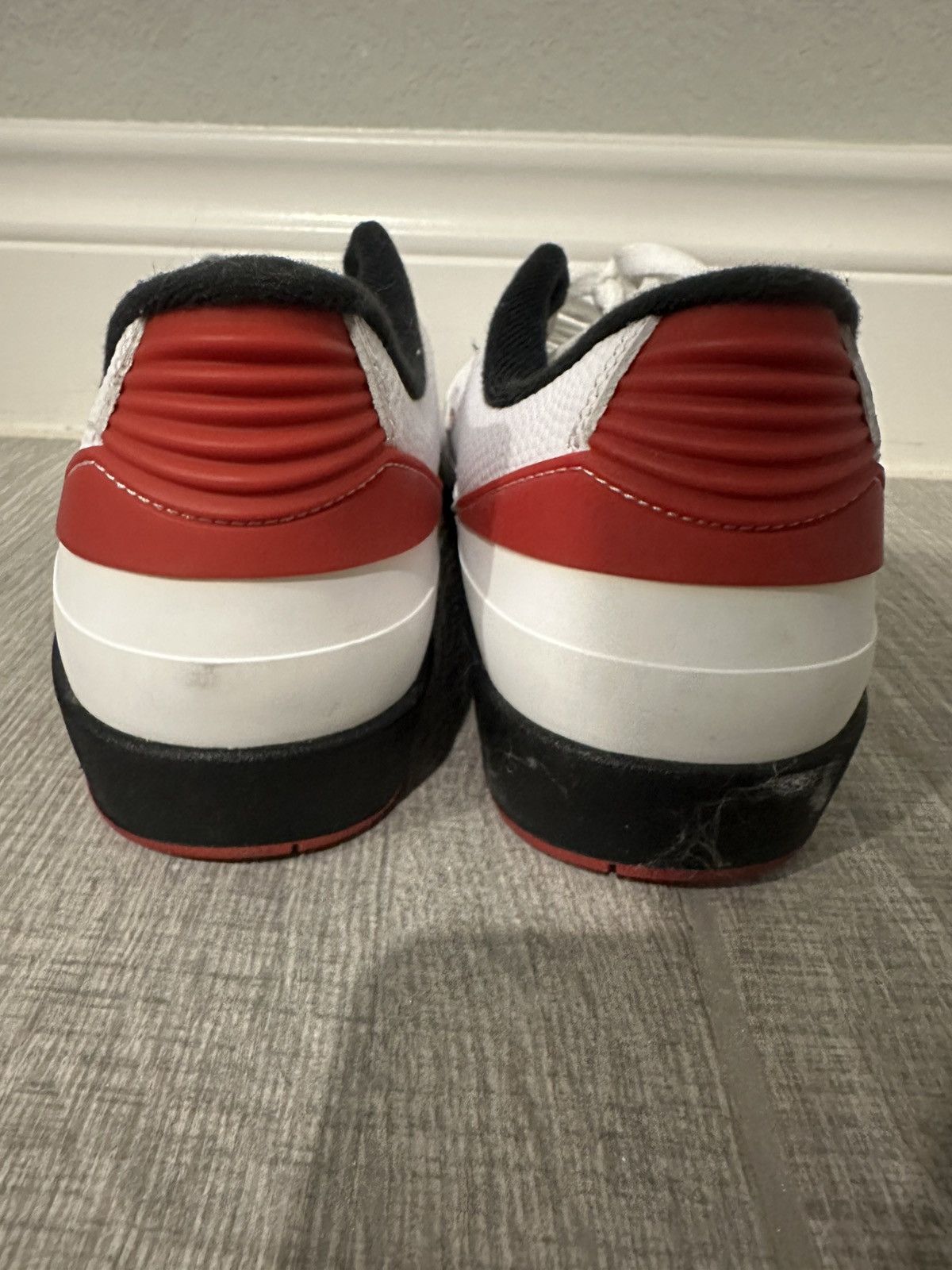 Jordan Brand Jordan 2 Low Chicago Size US 9.5 / EU 42-43 - 5 Thumbnail