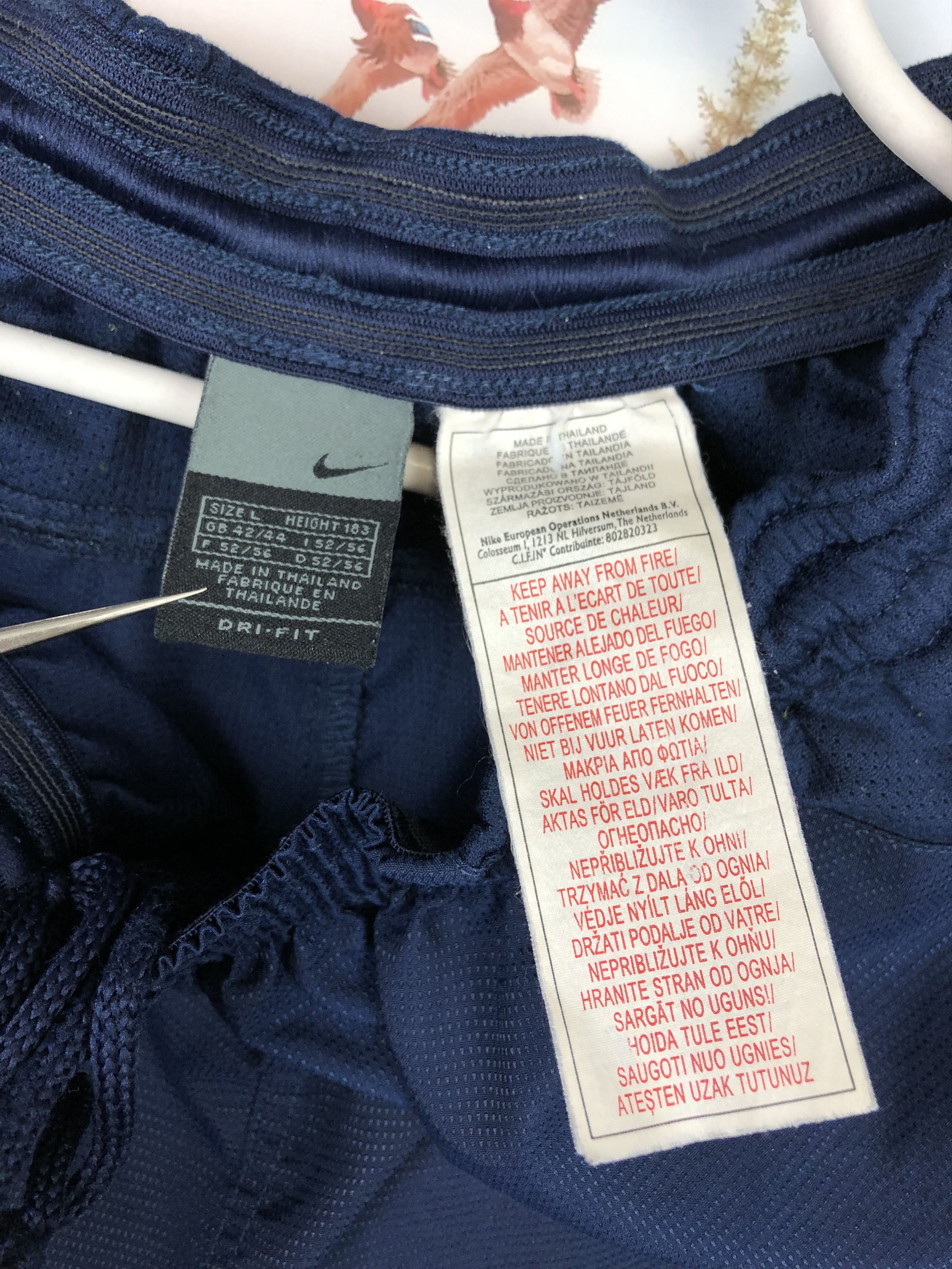 Nike Vintage Nike FC Barcelona Football Shorts Soccer Track L Size US 34 / EU 50 - 9 Thumbnail