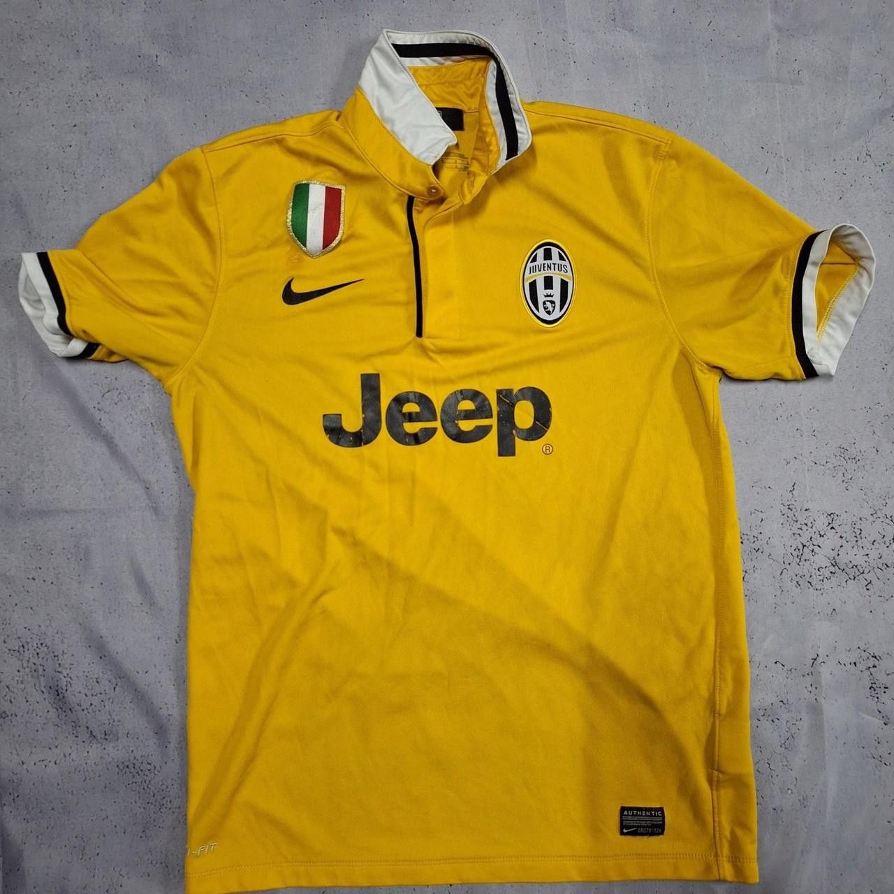 Nike Nike Juventus yellow and white football shirt #Juventus Size US M / EU 48-50 / 2 - 1 Thumbnail