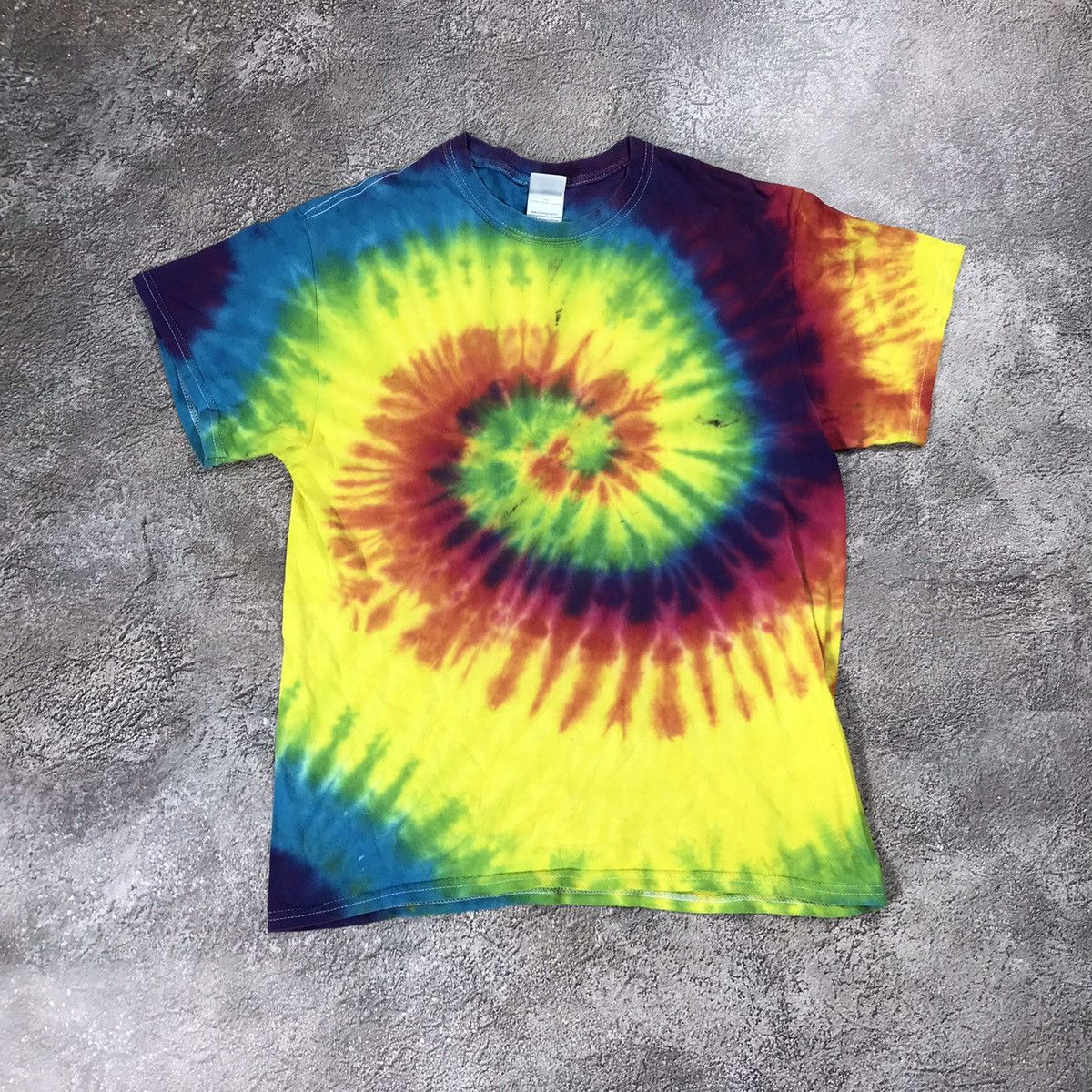 Vintage Vintage Y2K Tie Dye Graphic Tee Rave Streetwear Baggy Slim S Size US S / EU 44-46 / 1 - 1 Thumbnail