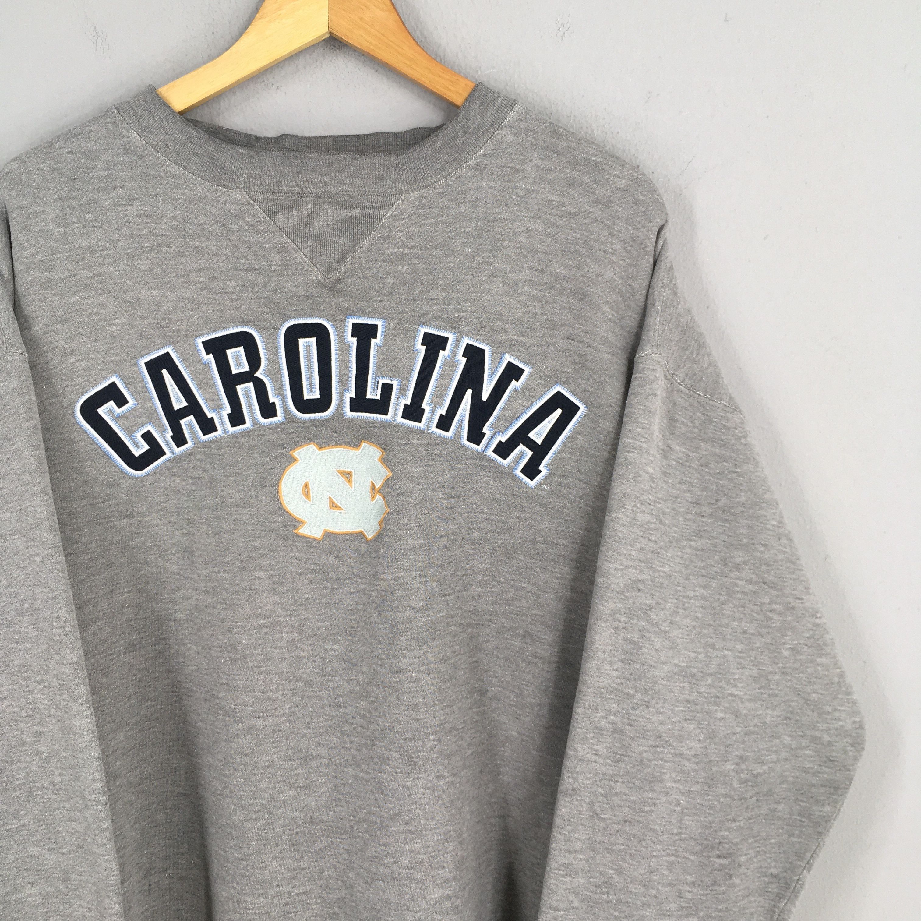 Other Vintage North Carolina Tar Heels Sweatshirt Large Size US L / EU 52-54 / 3 - 2 Thumbnail