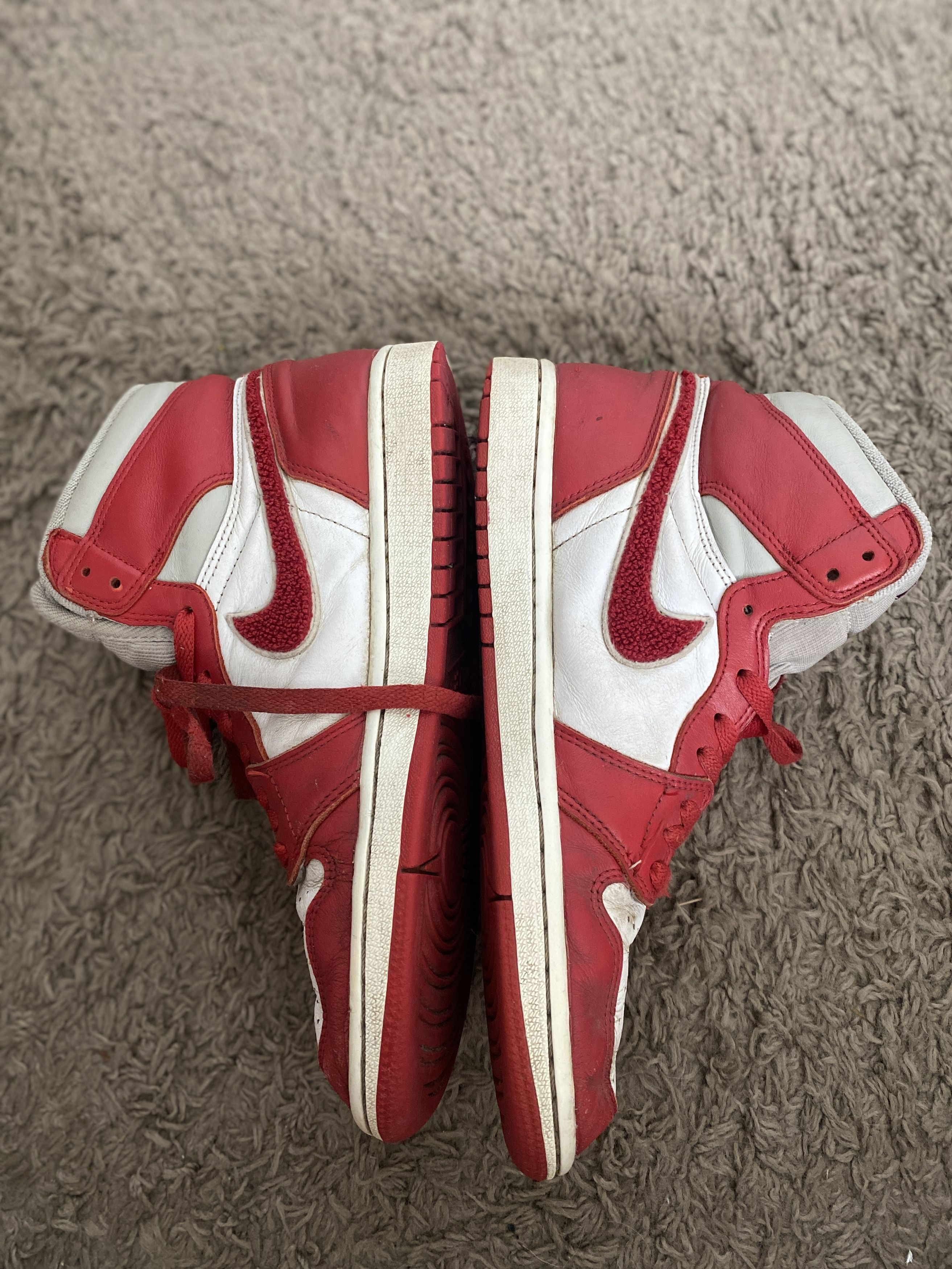 Jordan Brand × Nike Nike Jordan 1 Retro High OG Varsity Red sneakers shoes Size US 9.5 / IT 39.5 - 7 Thumbnail