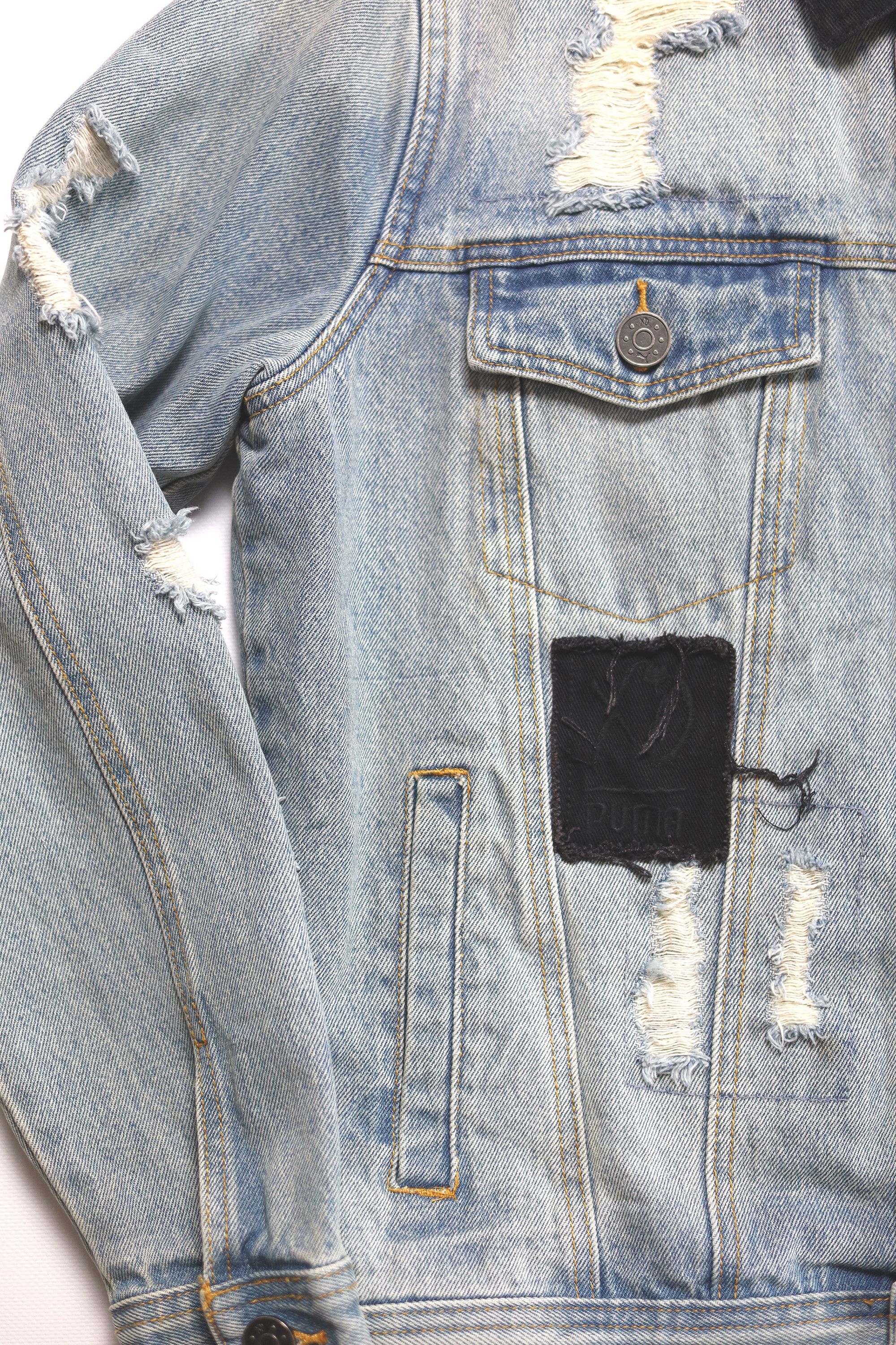 Puma × The Weeknd Puma x The Weeknd XO Disstressed Denim Jacket OVO Drake Size US S / EU 44-46 / 1 - 3 Thumbnail