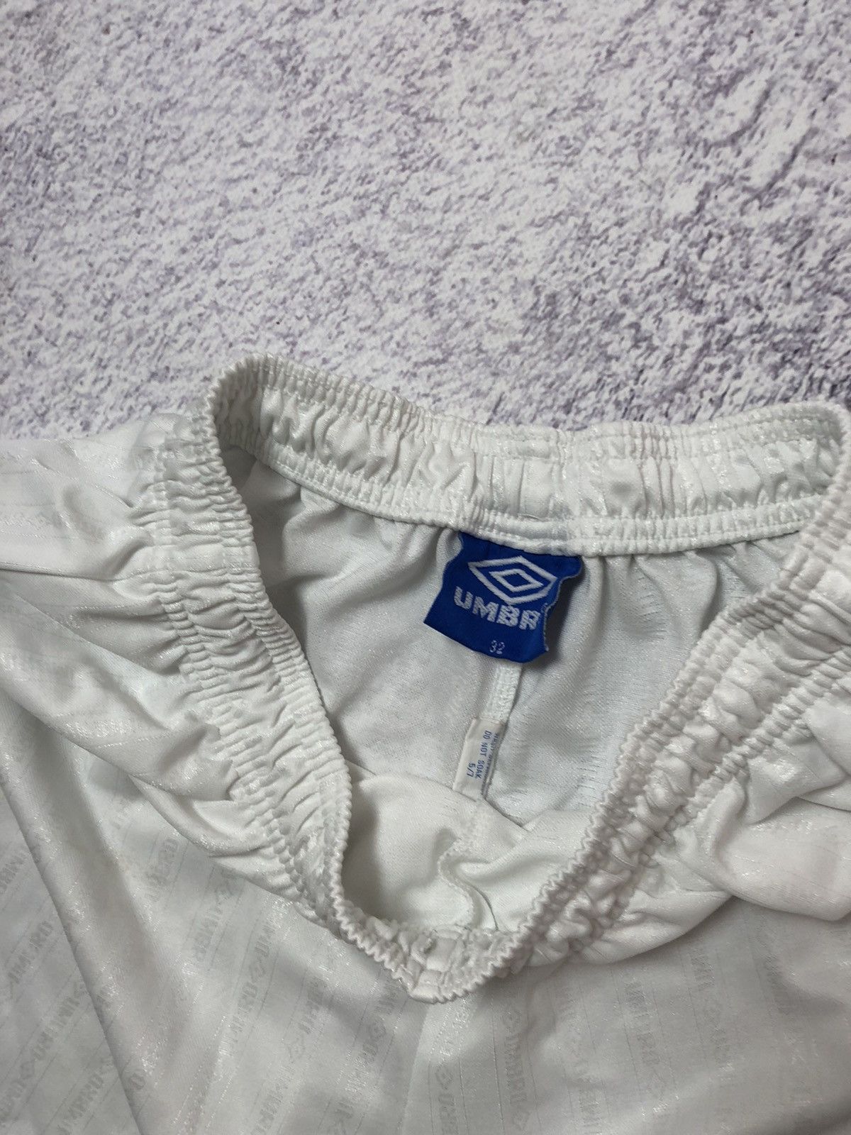 Umbro × Vintage Men’s short Umbro vintage Size US 32 / EU 48 - 4 Thumbnail