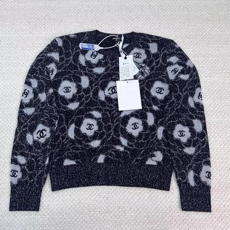 Chanel Chanel Camellia Pattern Knit Sweater - dmc Size US L / EU 52-54 / 3 - 1 Thumbnail