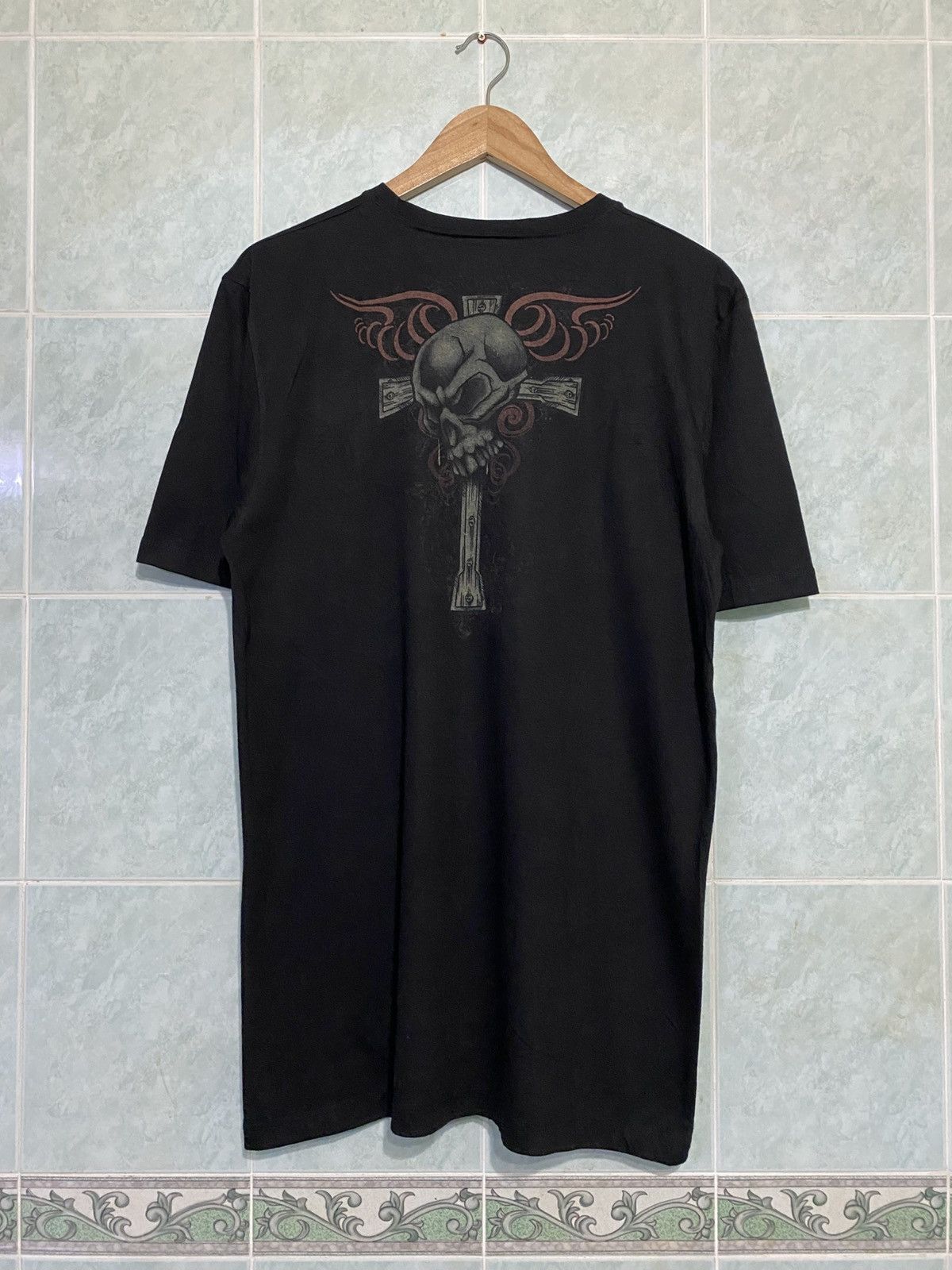 Japanese Brand Miami Ink Skull Big Cross Tattoo Style Tshirt Size US L / EU 52-54 / 3 - 5 Thumbnail