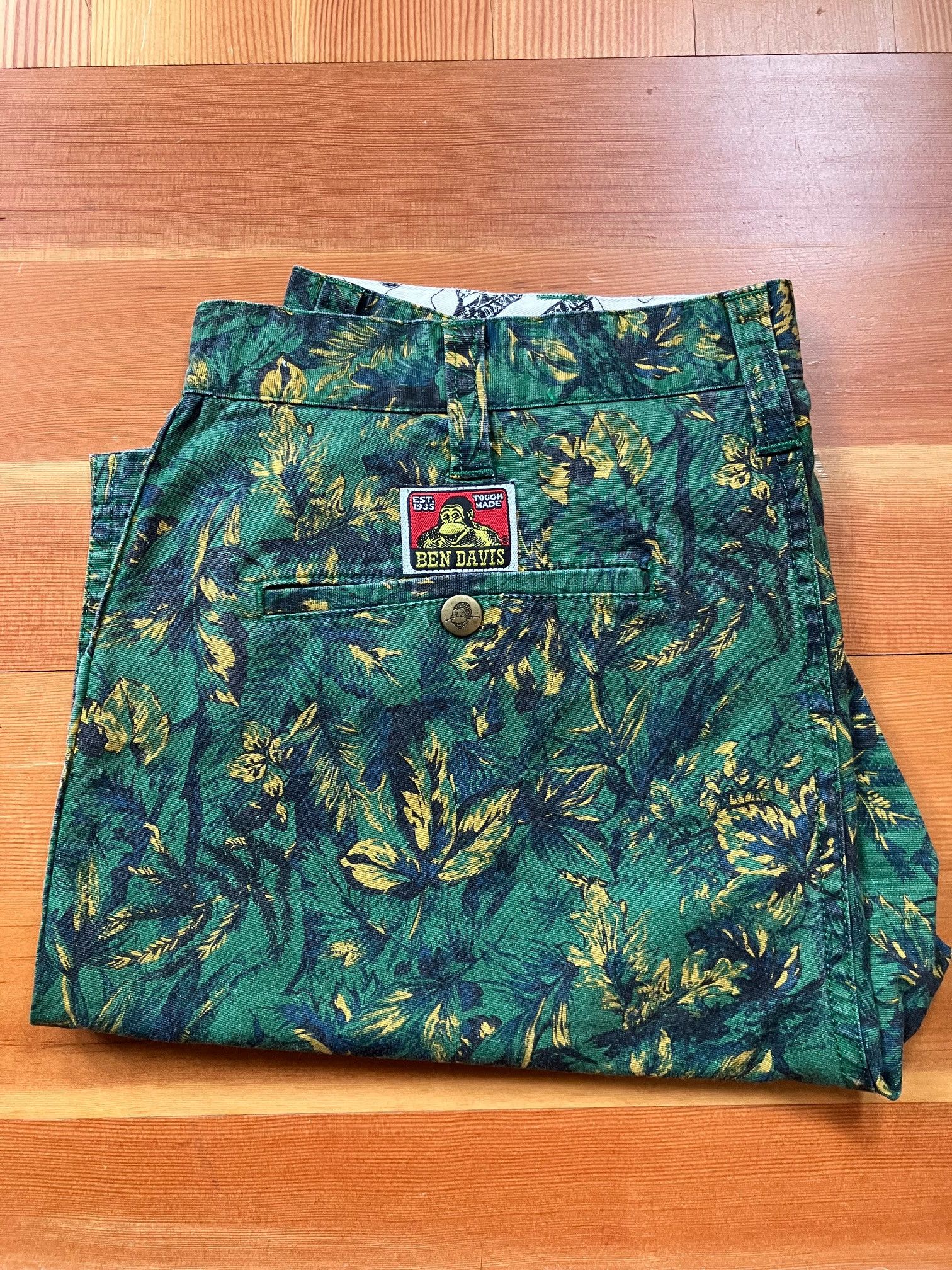 Ben Davis Ben Davis Project Line Japan, Flower print Shorts, 34 Size US 34 / EU 50 - 1 Thumbnail