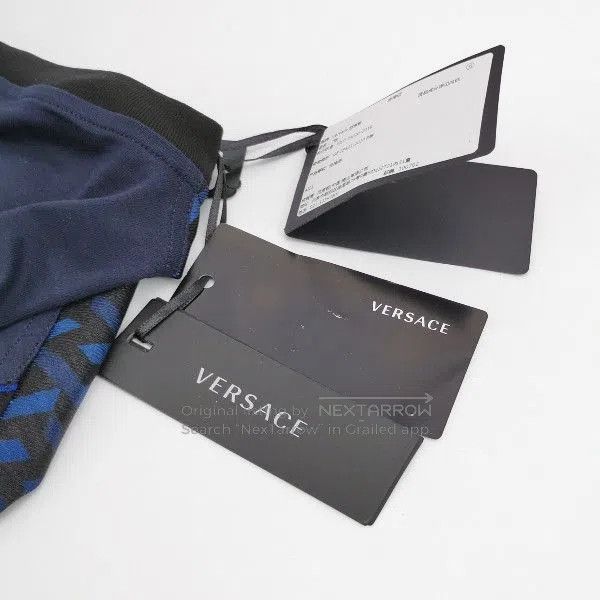 Versace Versace Men's XS Cotton Letter Print Crewneck T-Shirt. Size US S / EU 44-46 / 1 - 3 Thumbnail