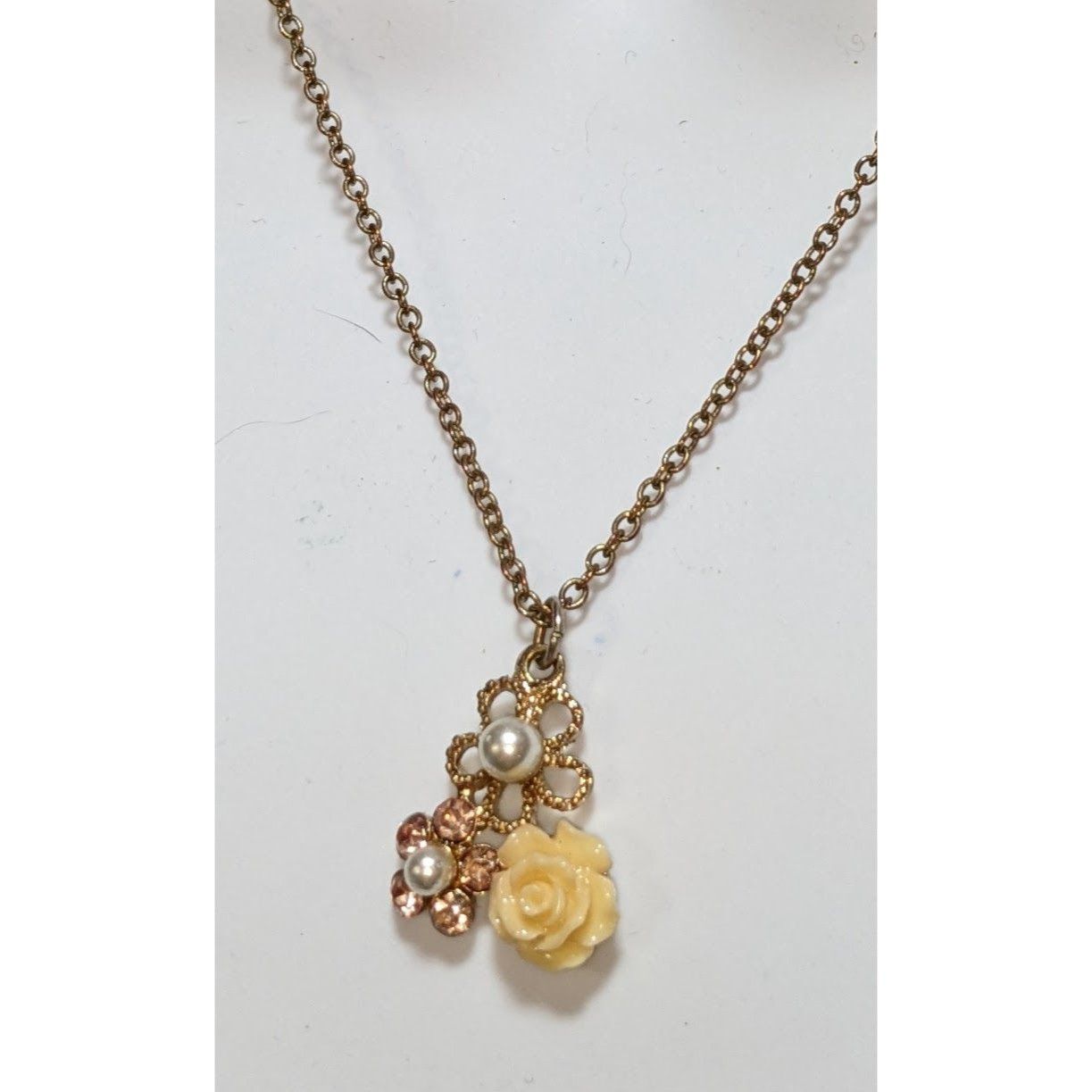 Other Whimsical Cottagecore Floral Pendant Necklace With Pearl & R Size ONE SIZE - 5 Thumbnail