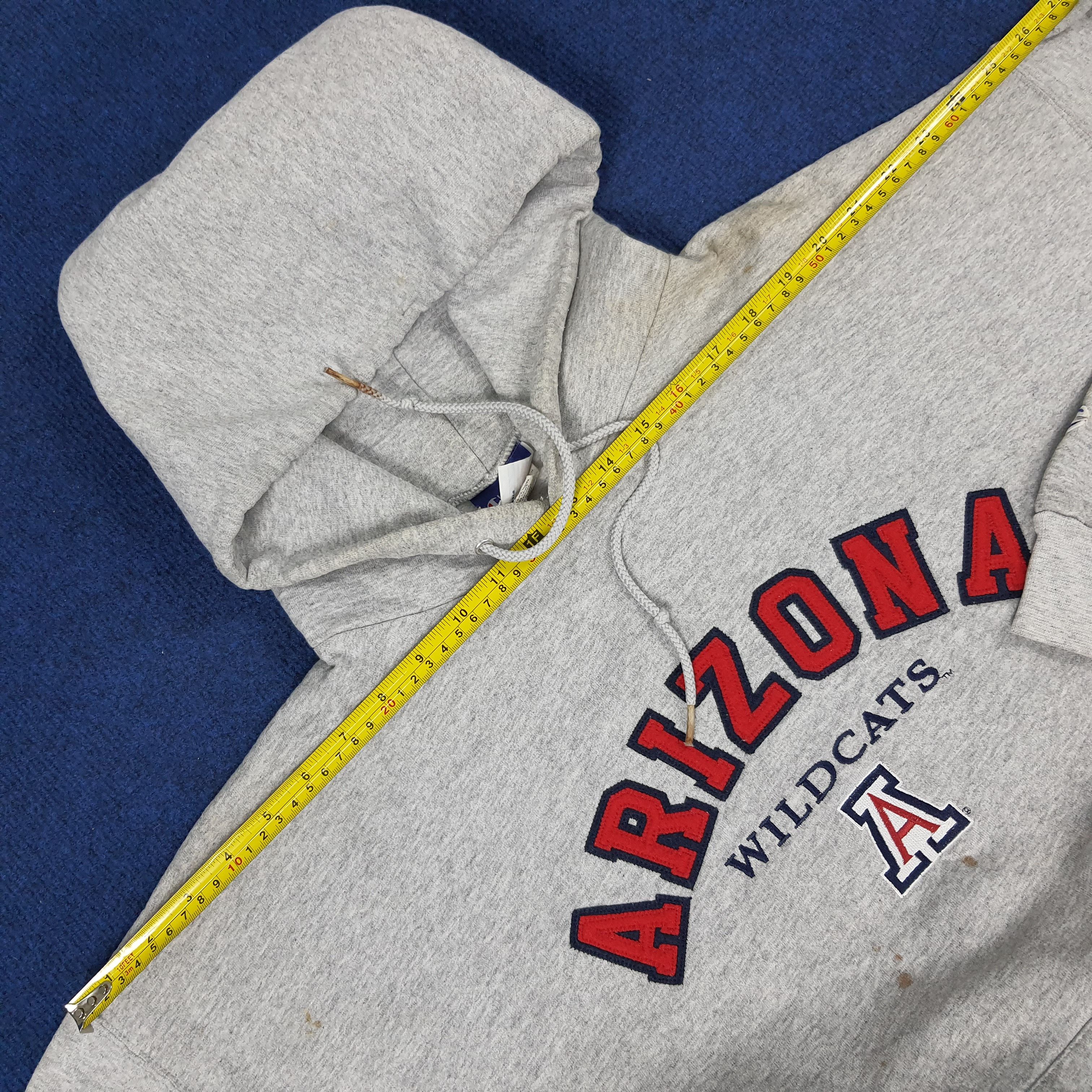 Champion × NBA × Vintage Vintage Champion Arizona Wildcats Basketball NBA Hoodie Size US XL / EU 56 / 4 - 10 Thumbnail
