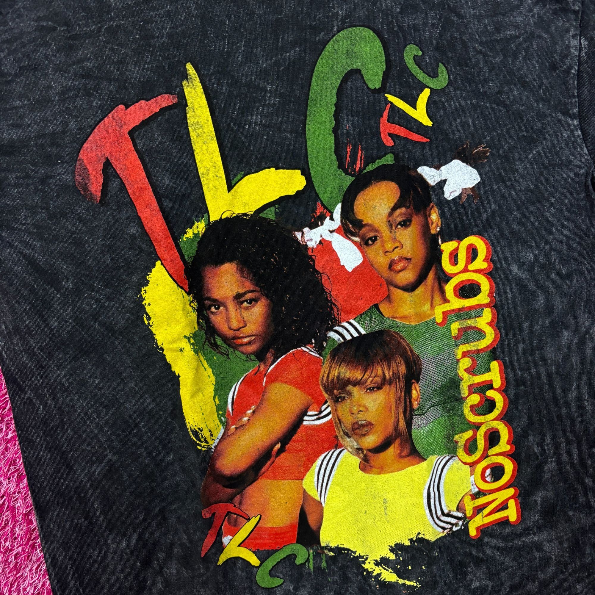 Band Tees TLC No Scrubs mineral wash tee medium Size US M / EU 48-50 / 2 - 4 Thumbnail