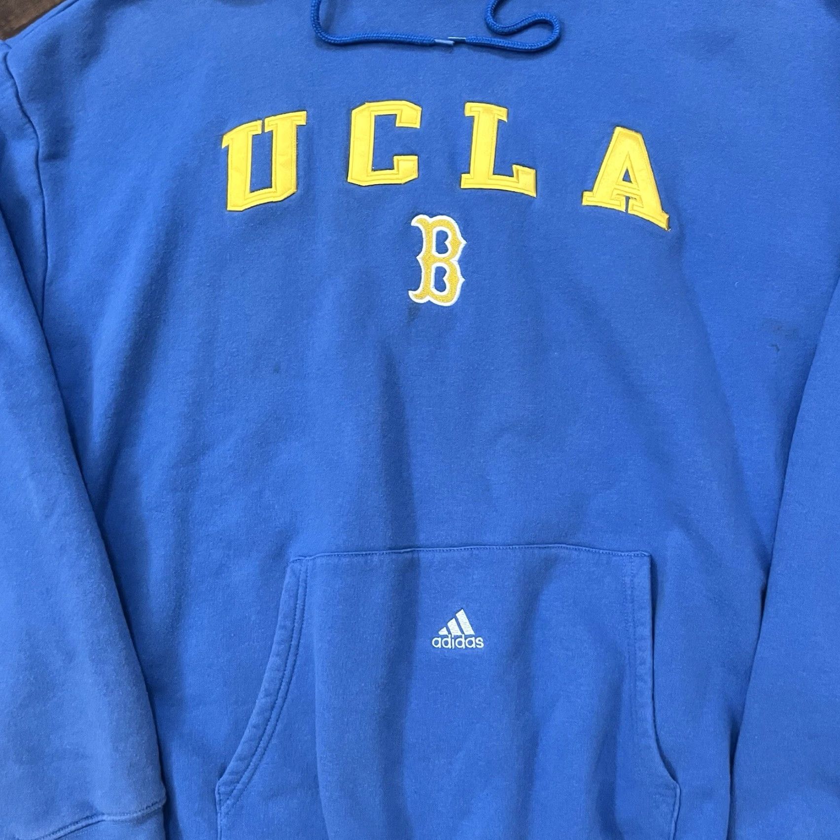 Adidas VINTAGE Adidas UCLA Bruins Hoodie Men XL Blue Embroidered Center Logo 90s College NCAA Pullover Hoodie Size US XL / EU 56 / 4 - 2 Thumbnail