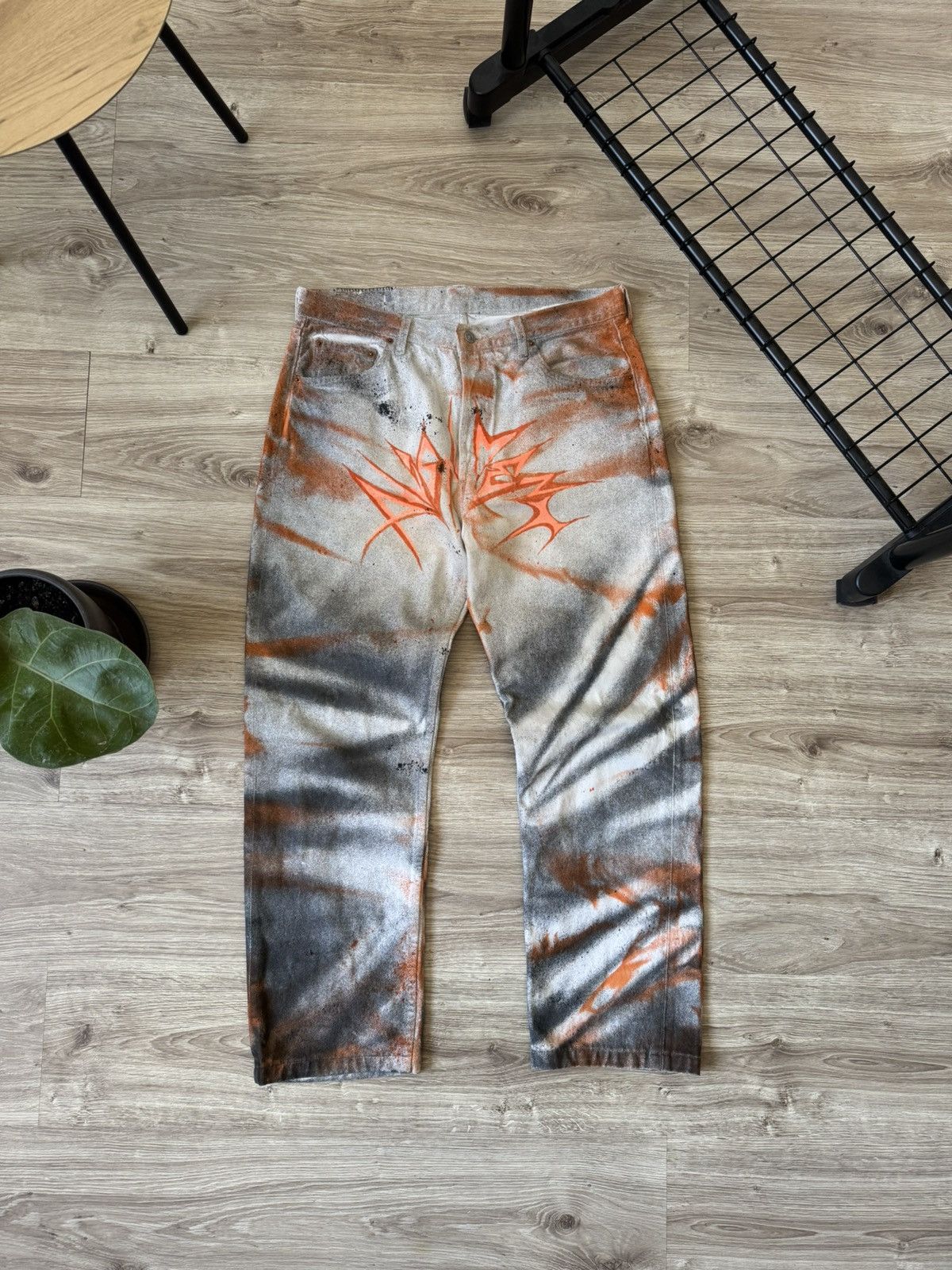 Levi's Vintage Y2K Custom Levi’s 501 Crazy Painted Denim Jeans Size US 36 / EU 52 - 1 Thumbnail