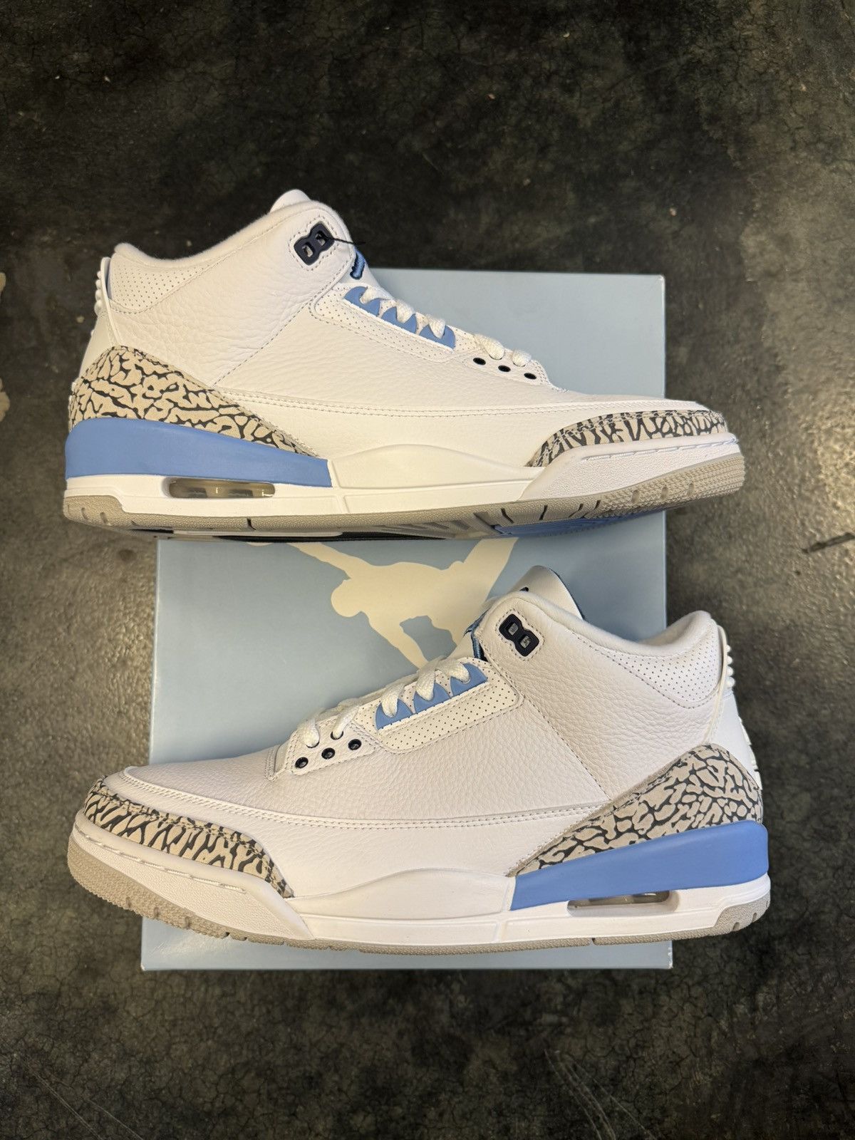 Nike Jordan 3 UNC Size US 11 / EU 44 - 1 Thumbnail