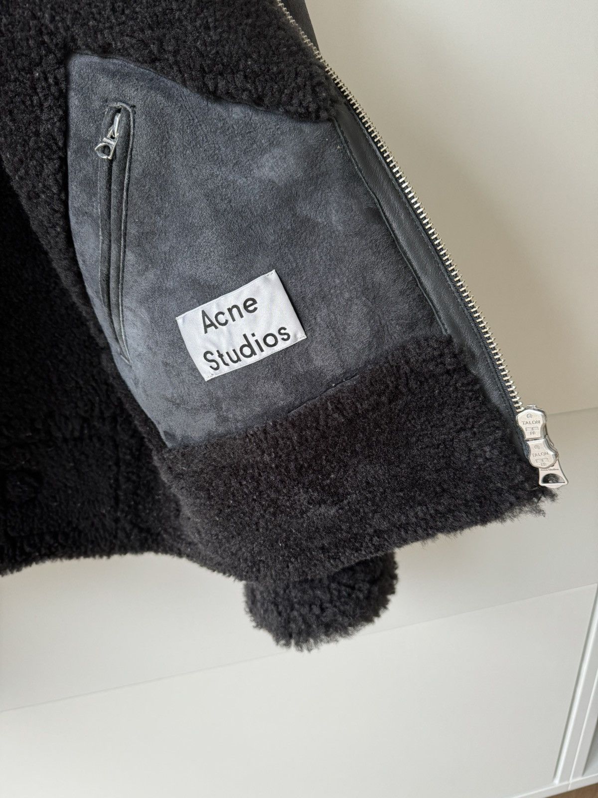 Acne Studios [48] Ian Suede Shearling Jacket in Anthracite (FW18) Size US M / EU 48-50 / 2 - 6 Thumbnail