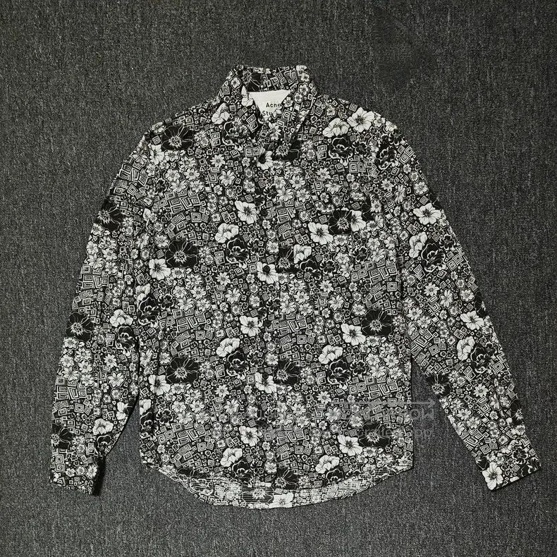 Acne Studios Acne Studios Floral shirt Size US S / EU 44-46 / 1 - 1 Thumbnail