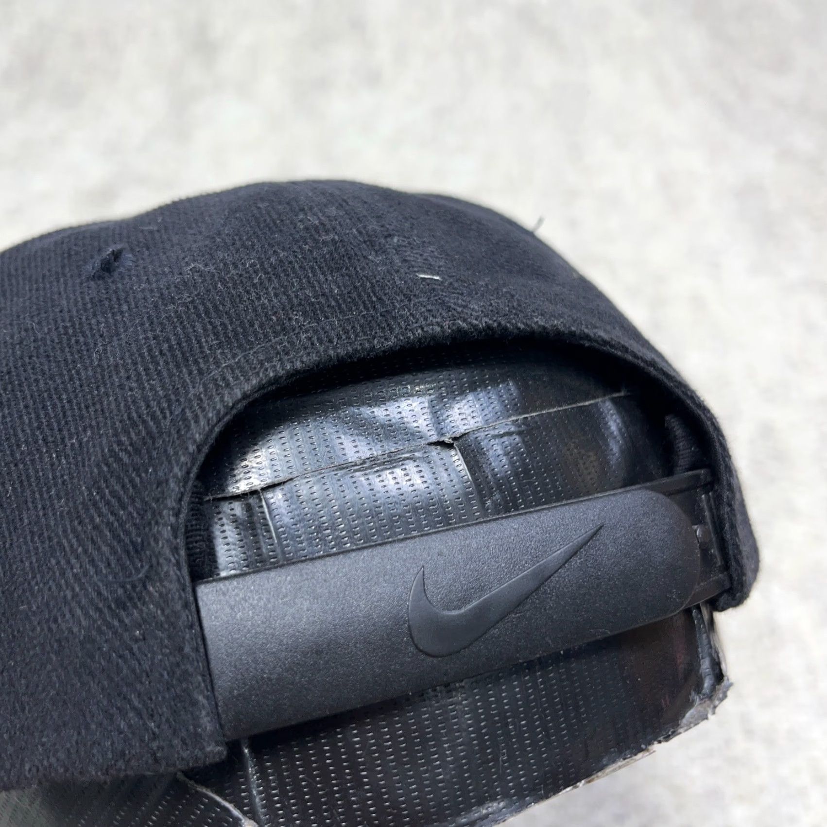Nike VINTAGE Nike Hat Cap Snapback Black White Center Swoosh Twill Adjustable Men Size ONE SIZE - 5 Thumbnail