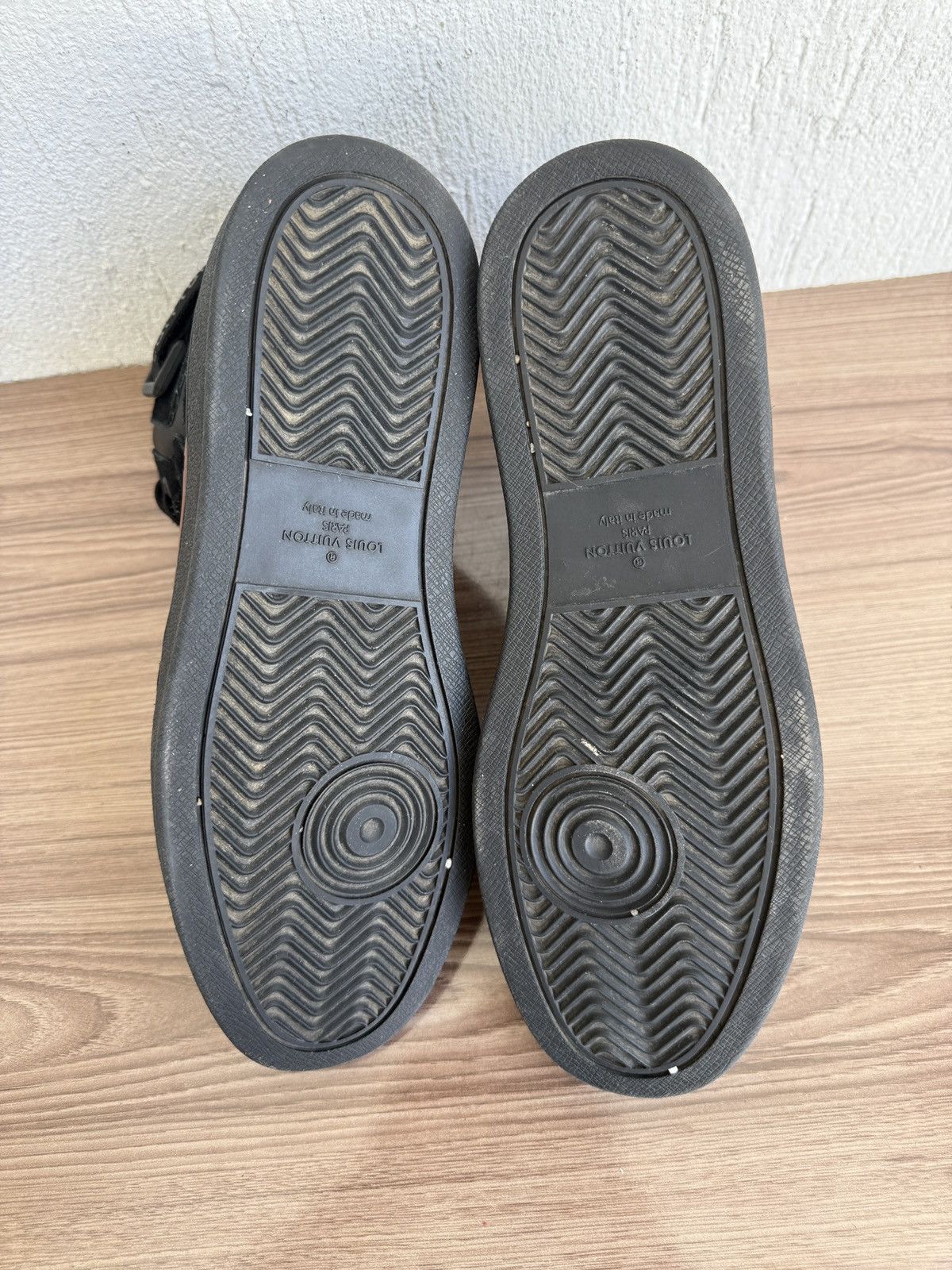 Louis Vuitton Monogram Rivoli leather sneakers Size US 10 / EU 43 - 18 Thumbnail