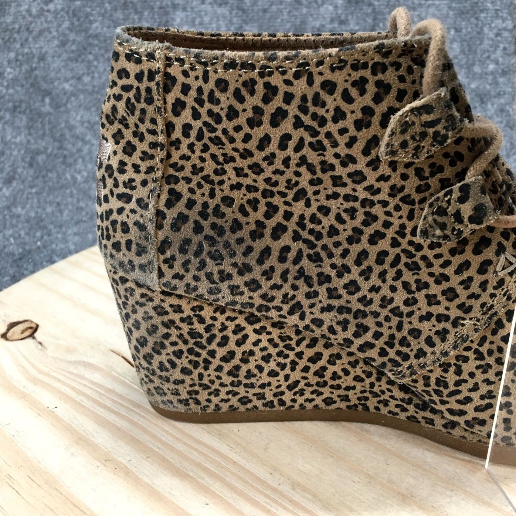 Toms Toms Kala Desert Lace Up Wedge Ankle Bootie Boots Brown Suede Womens 7 Leather Upper Suede Shaft Ankle Bootie Size US 7 / IT 37 - 6 Thumbnail