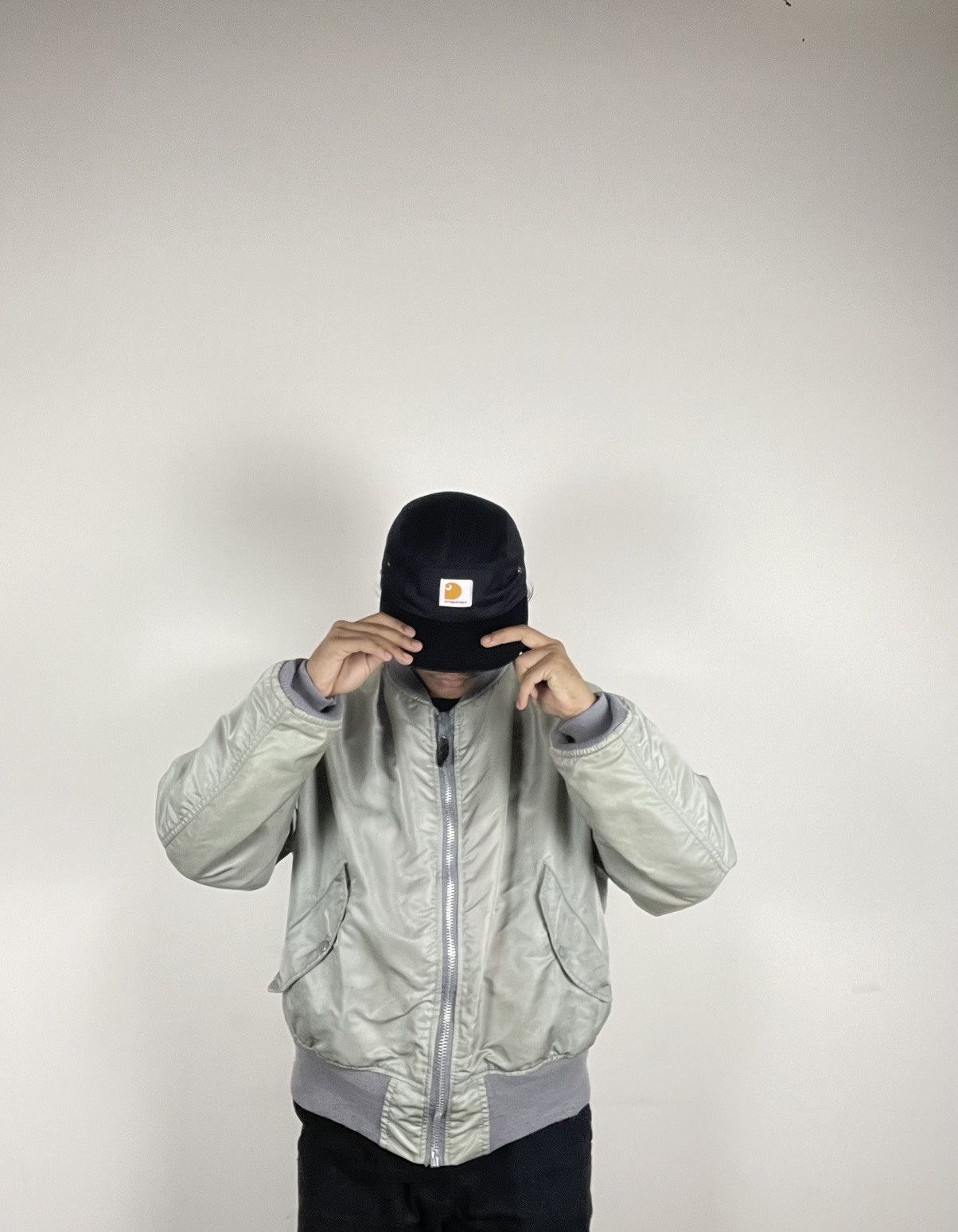 Vintage Vintage alpha industries reverse Bomber Jacket made in USA Size US L / EU 52-54 / 3 - 1 Thumbnail