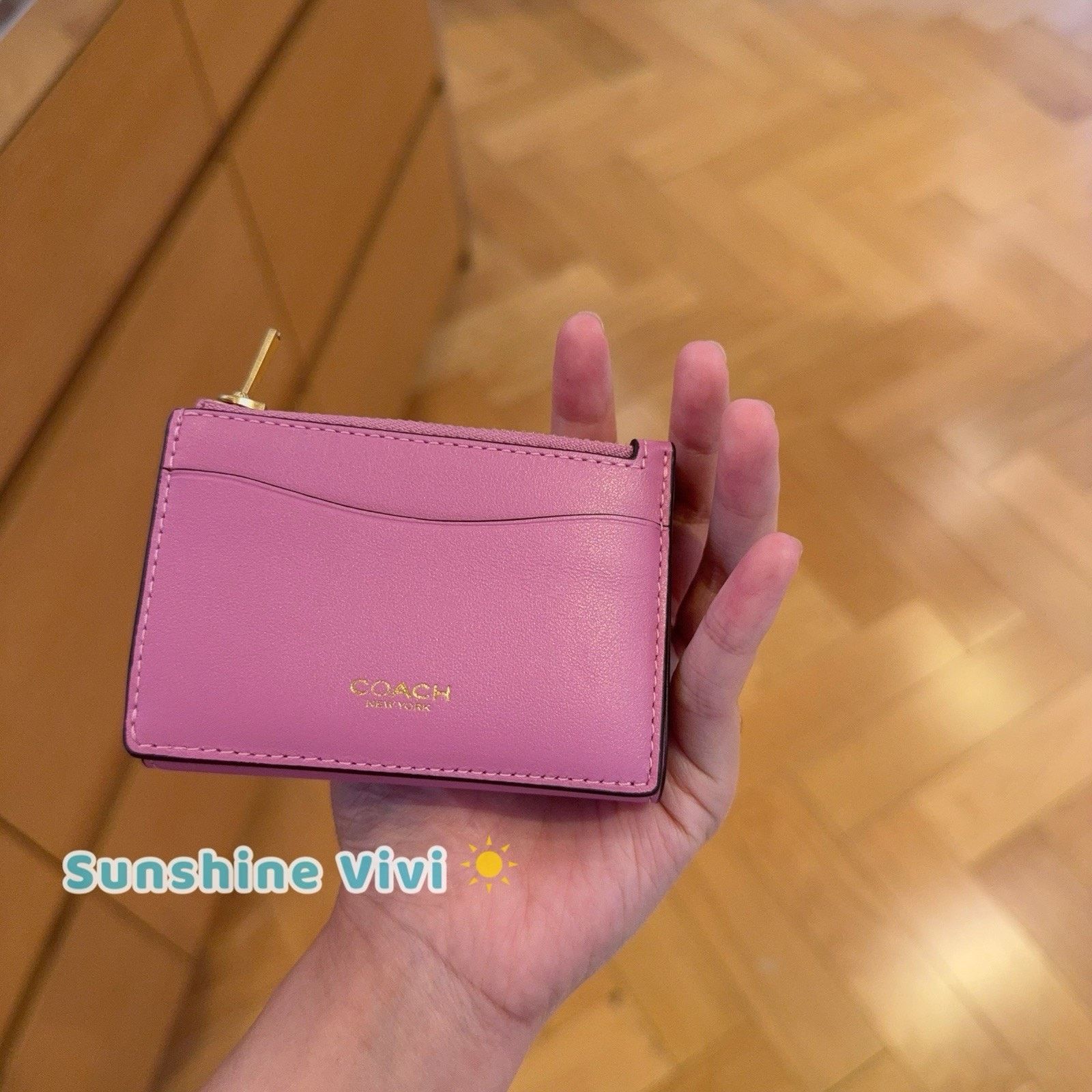 Coach NWT COACH Tri-fold wallet card holder CZ111 Leather Fuschia Size ONE SIZE - 2 Thumbnail
