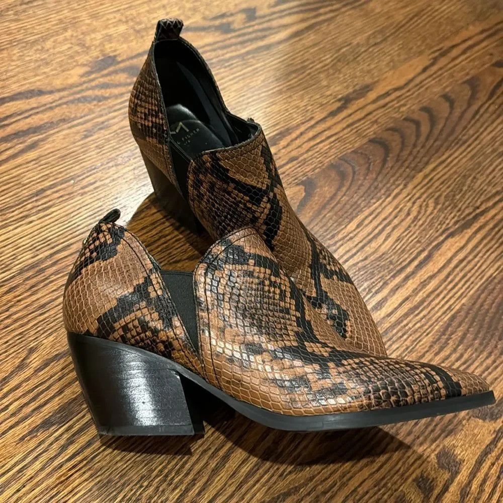 MARC FISHER Brown/Black Snake Skin Leather Pointed Toe Bloc