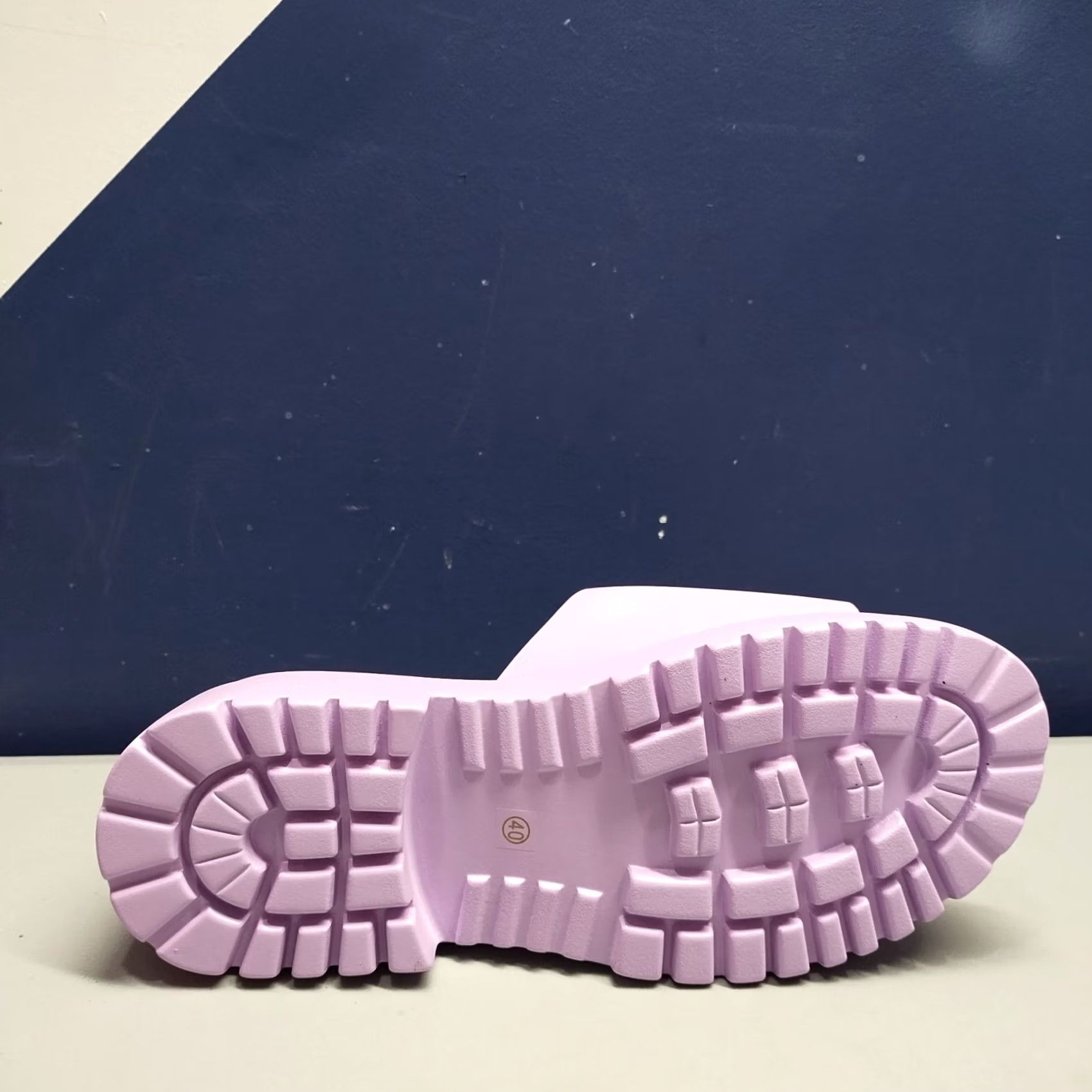 Cider Cider Single Band Slippers Womens US 10 Purple Faux Leather Block Heel Open Toe Size US 10 / IT 40 - 6 Thumbnail