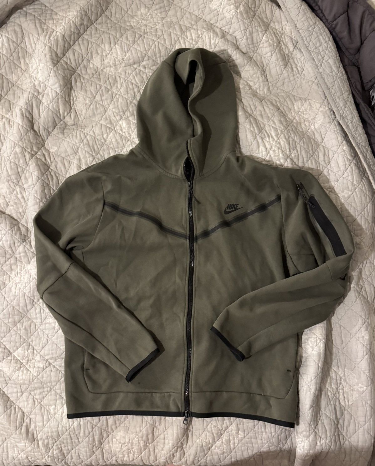 Nike Army green nike tech zip up Size US XL / EU 56 / 4 - 1 Thumbnail